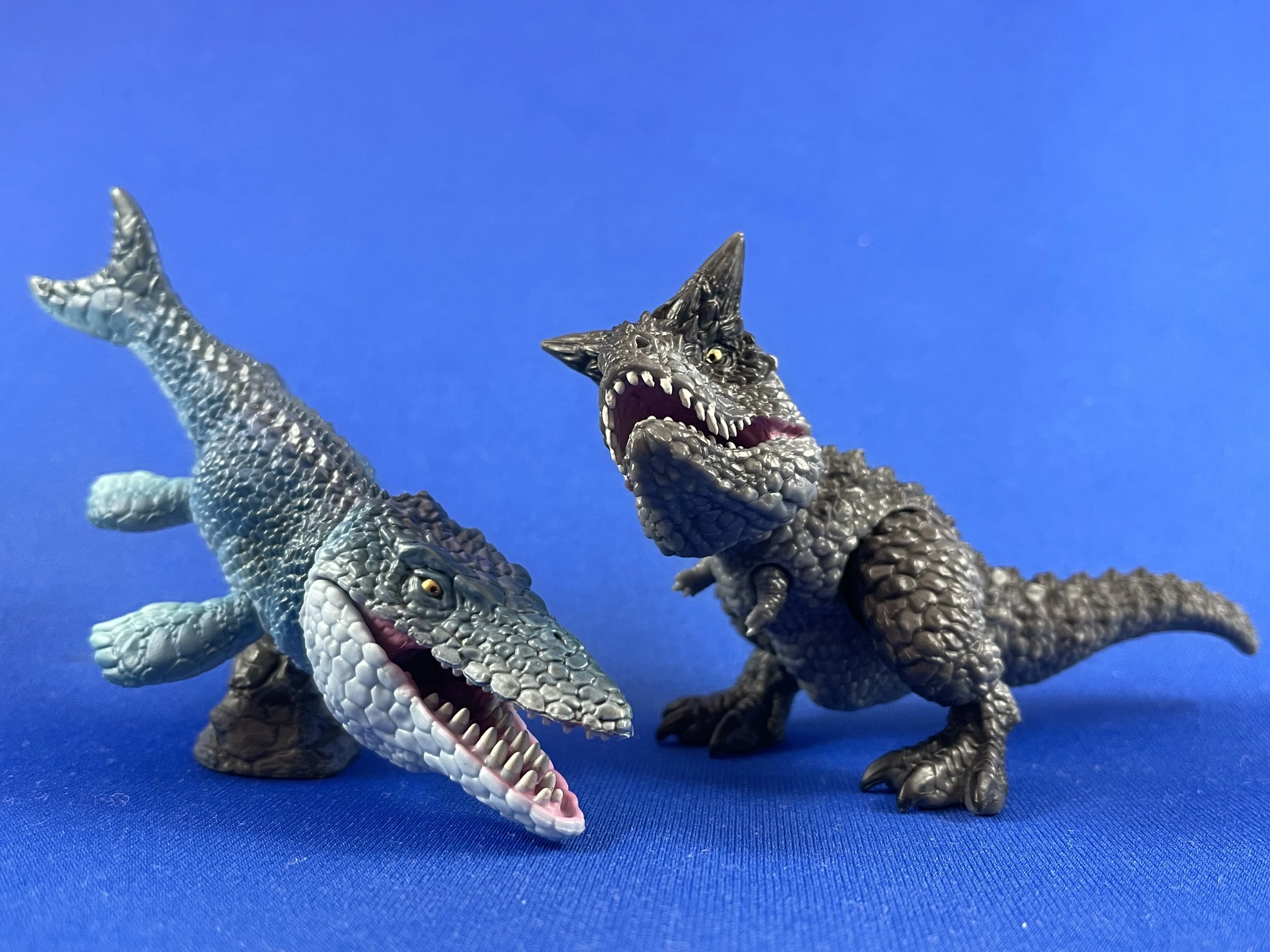 500円でモンアツ級の完成度！】いきもの大図鑑レプティ 恐竜04 カルノ