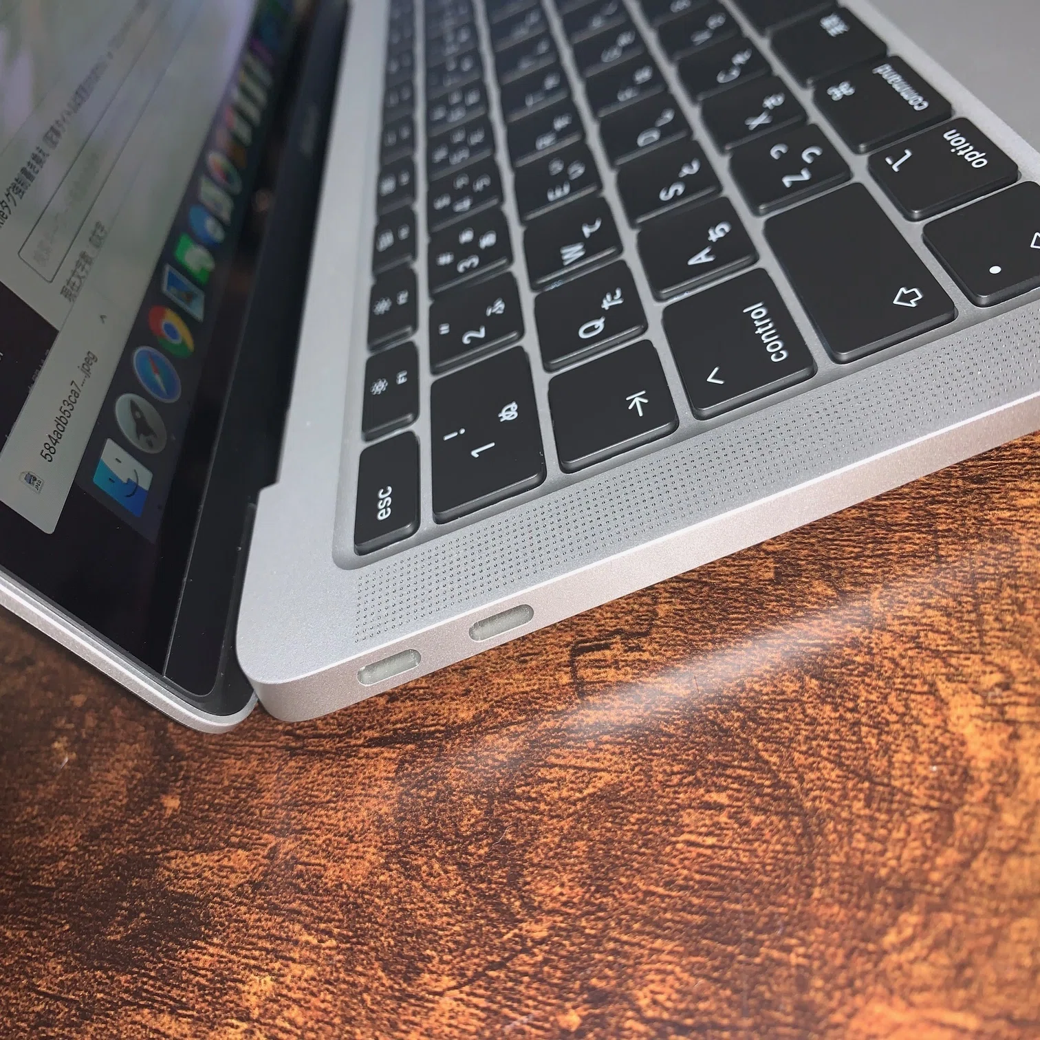 レビュー】Macbook Air M1は化け物級の寿命でいつまでも使えるのか 