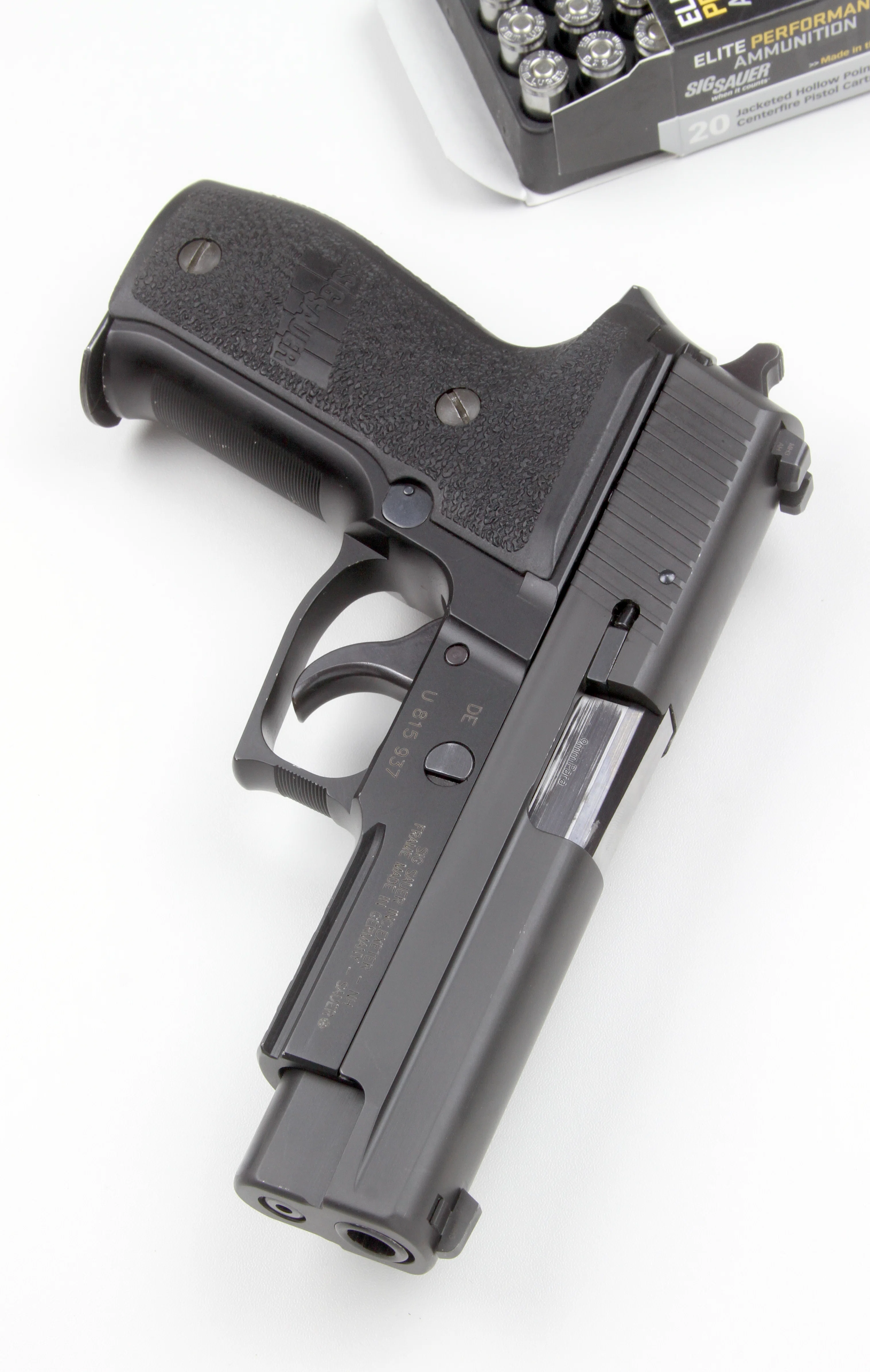 SIG P226R 警視庁特殊部隊が採用した理由｜gunbaka SHIN ガン