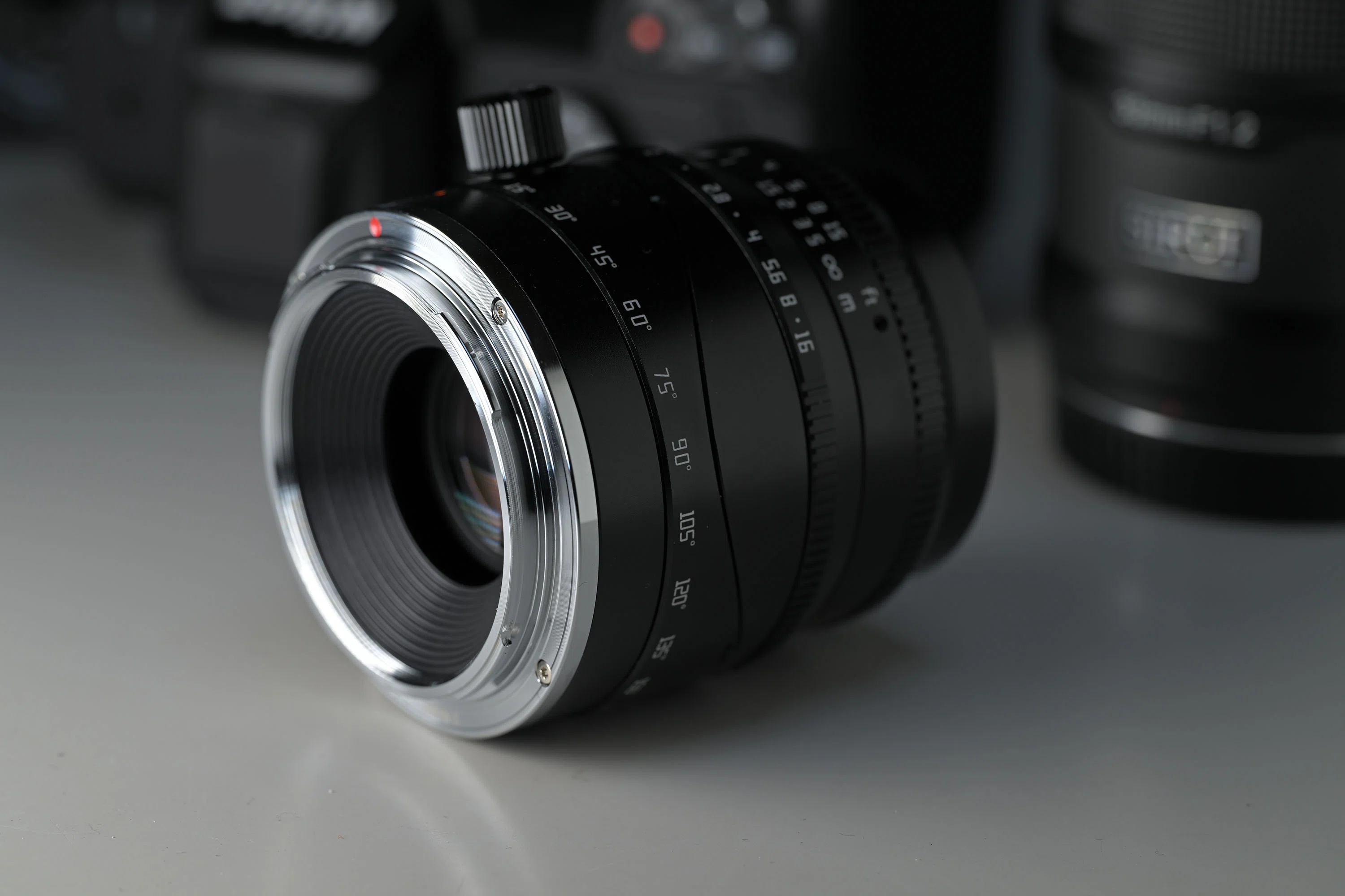 【ほぼ未使用】TTArtisan 35mm F1.4 ティルトレンズ ニコン　Z 3万7,000円のティルトレンズ「TTArtisan Tilt 35mm f/1.4」 - デジカメ