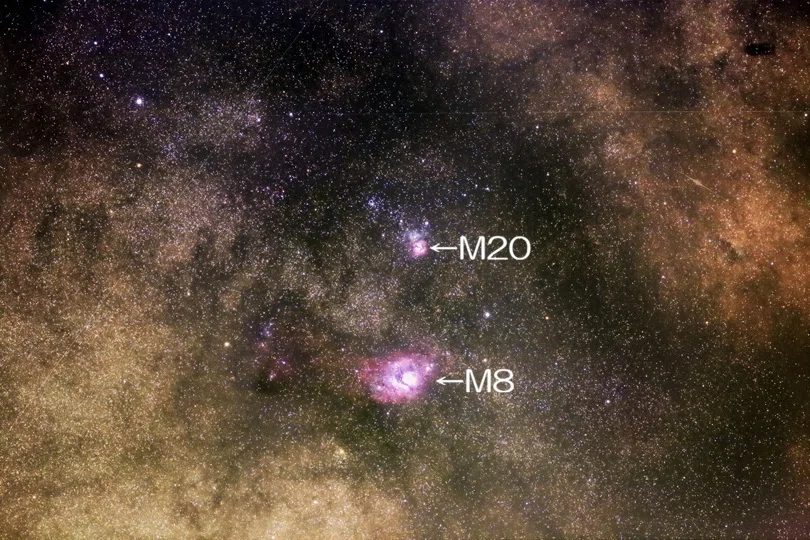 もう夏の星雲が昇っていました🌌】今朝、六呂師高原でM8（干潟星雲）と