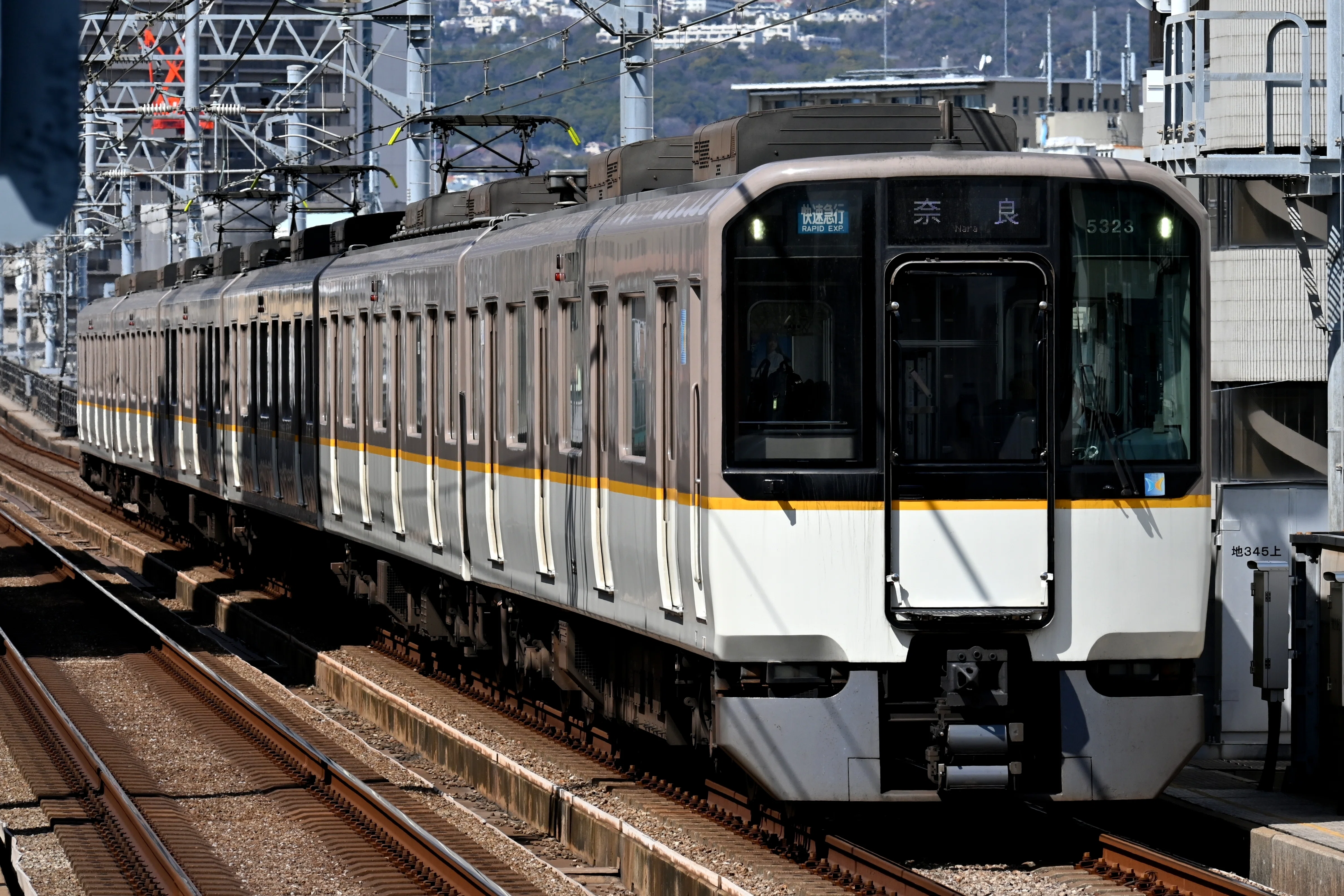 阪神本線 1編成だけのジェットカー5550形を撮る！｜隣の芝生は隣の芝生