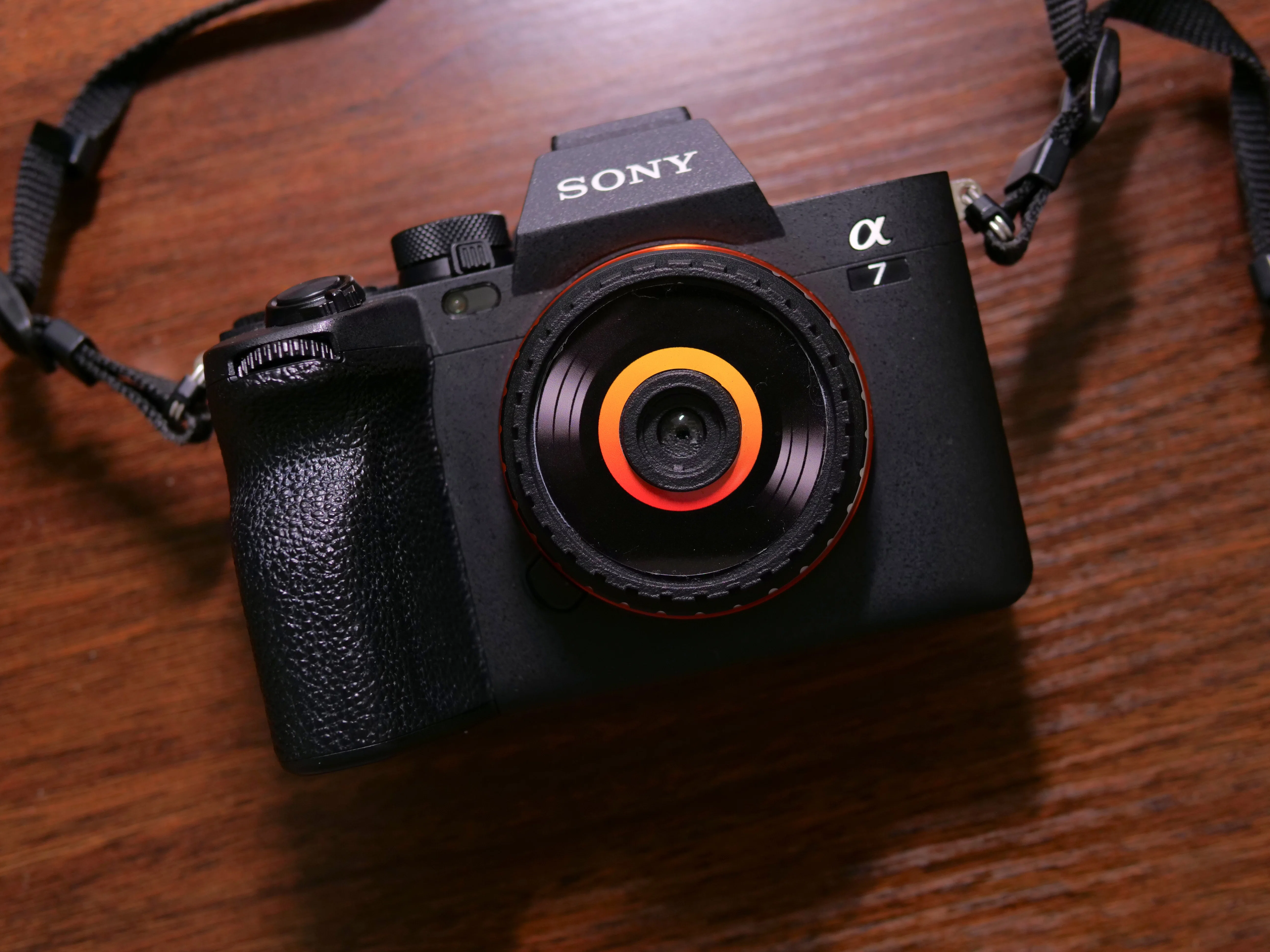 α7Ⅳに「写ルンです」の遊び心を。安くて軽いUtulensがエモすぎる｜きよ