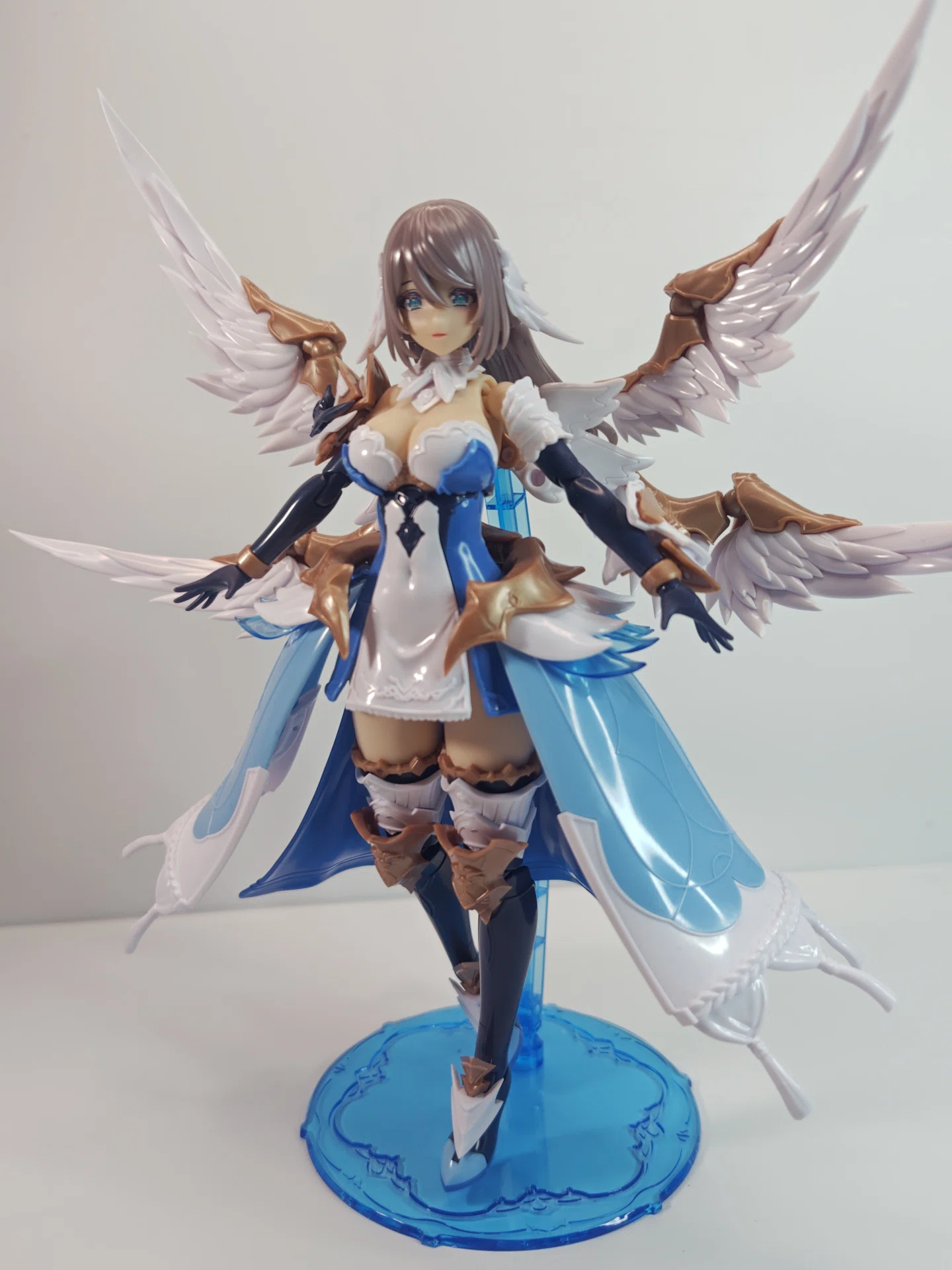 アルカナディア エルメダ｜横月瑛