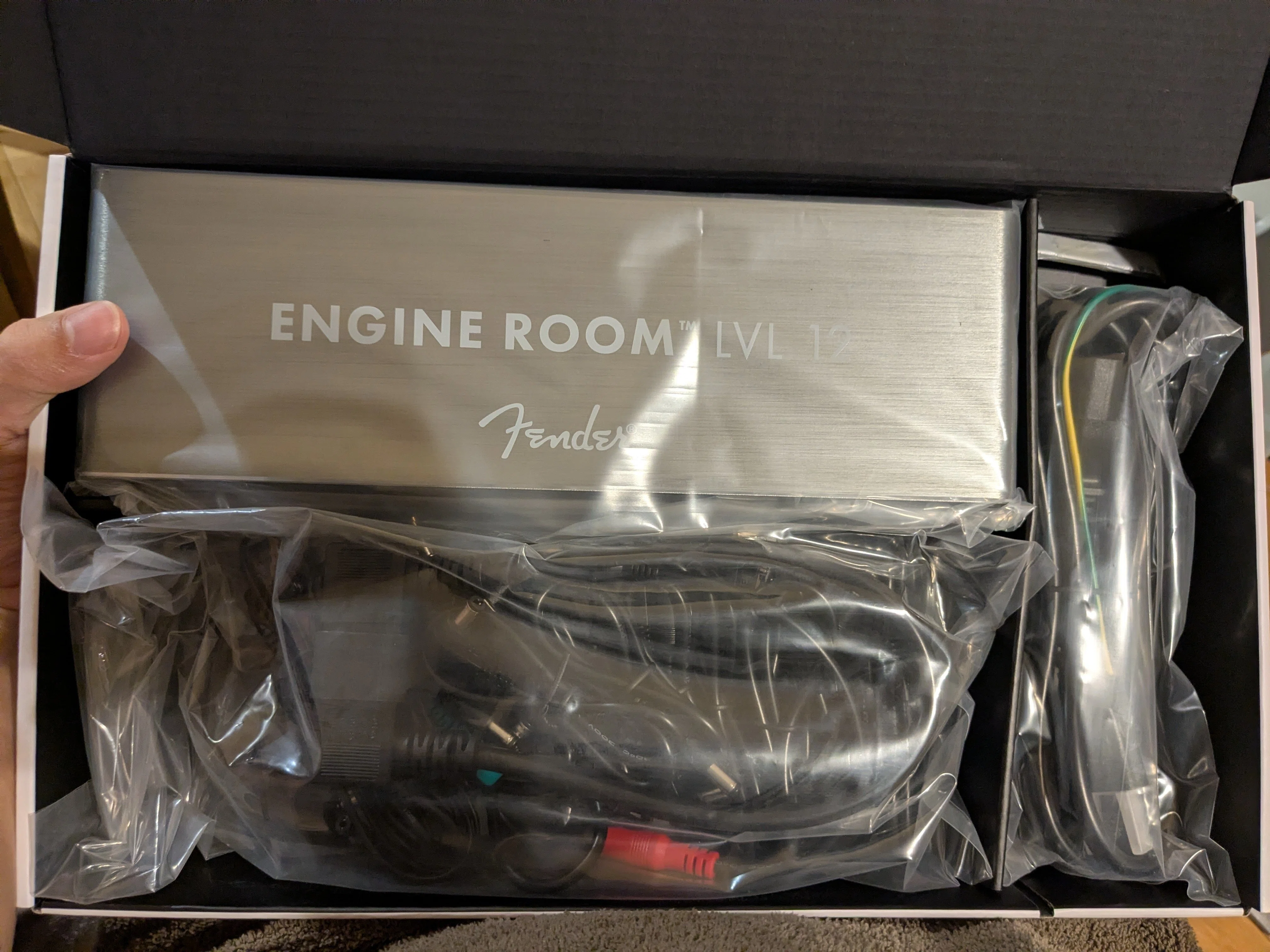 【まとめ買い対応】Fender ENGINE ROOM LVL 12 ケーブル付 Engine Room® LVL12 Power Supply – Fender