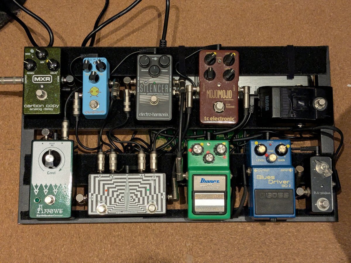 EarthQuaker Devices 　Arrows ギター エフェクター Amazon.com: EarthQuaker Devices Arrows V2 Preamp Booster Guitar