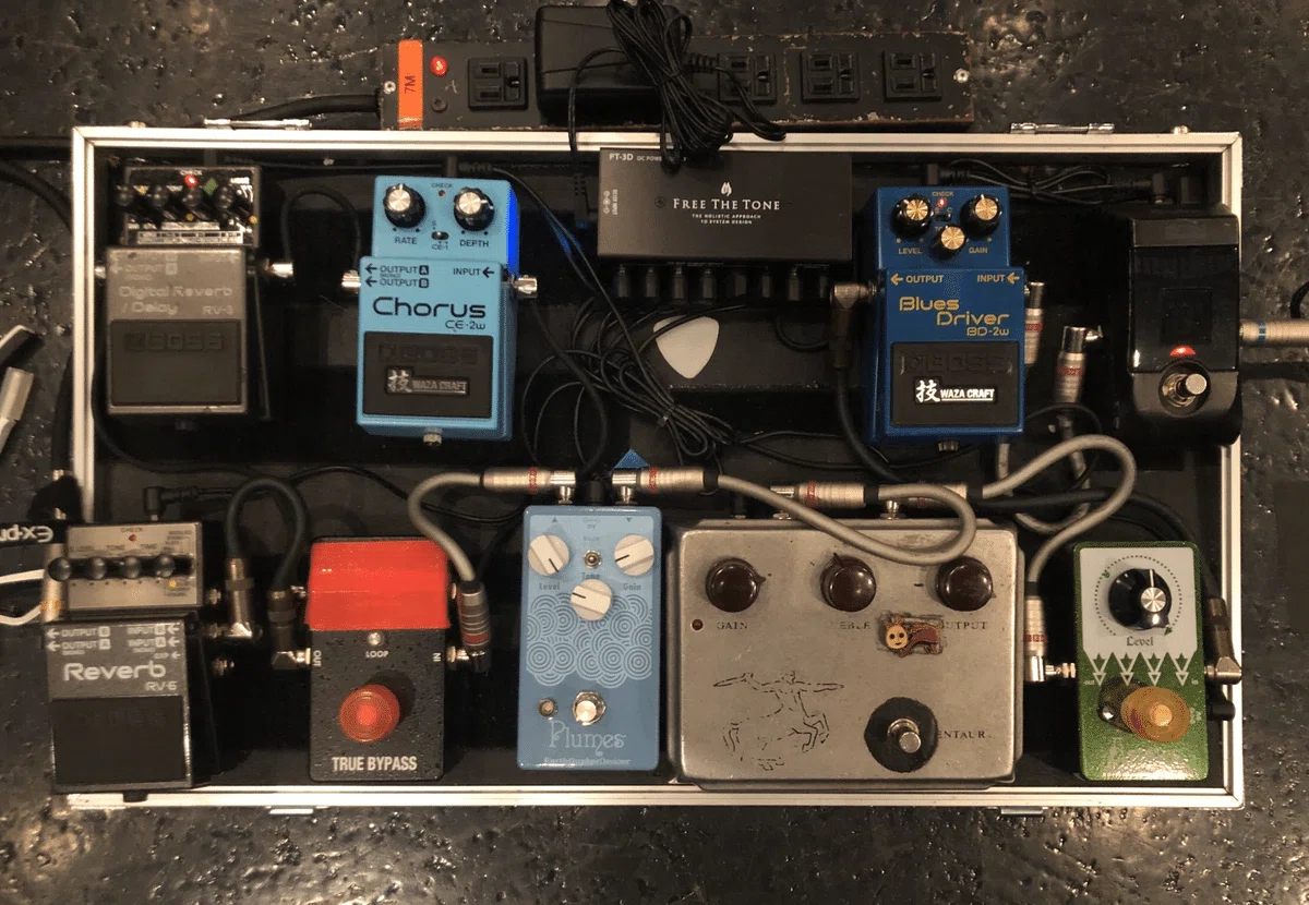 レビュー】踏むだけで抜ける音に。EQD Arrows がソロ用ブースターの