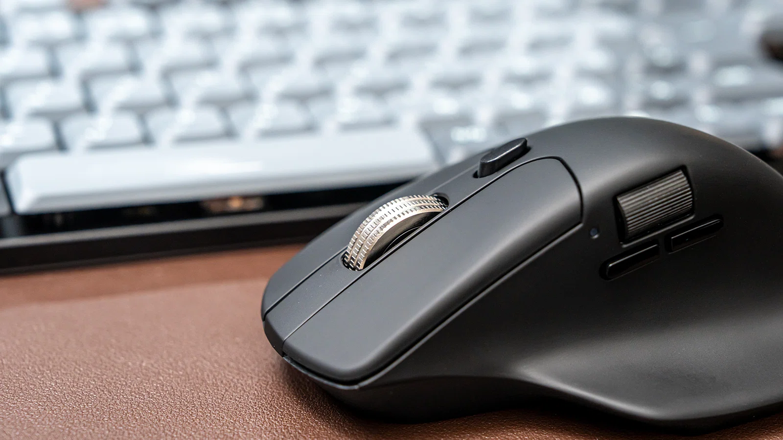 Keychron M6 ワイヤレスマウス レビュー 圧倒的な没入感。機能性の高