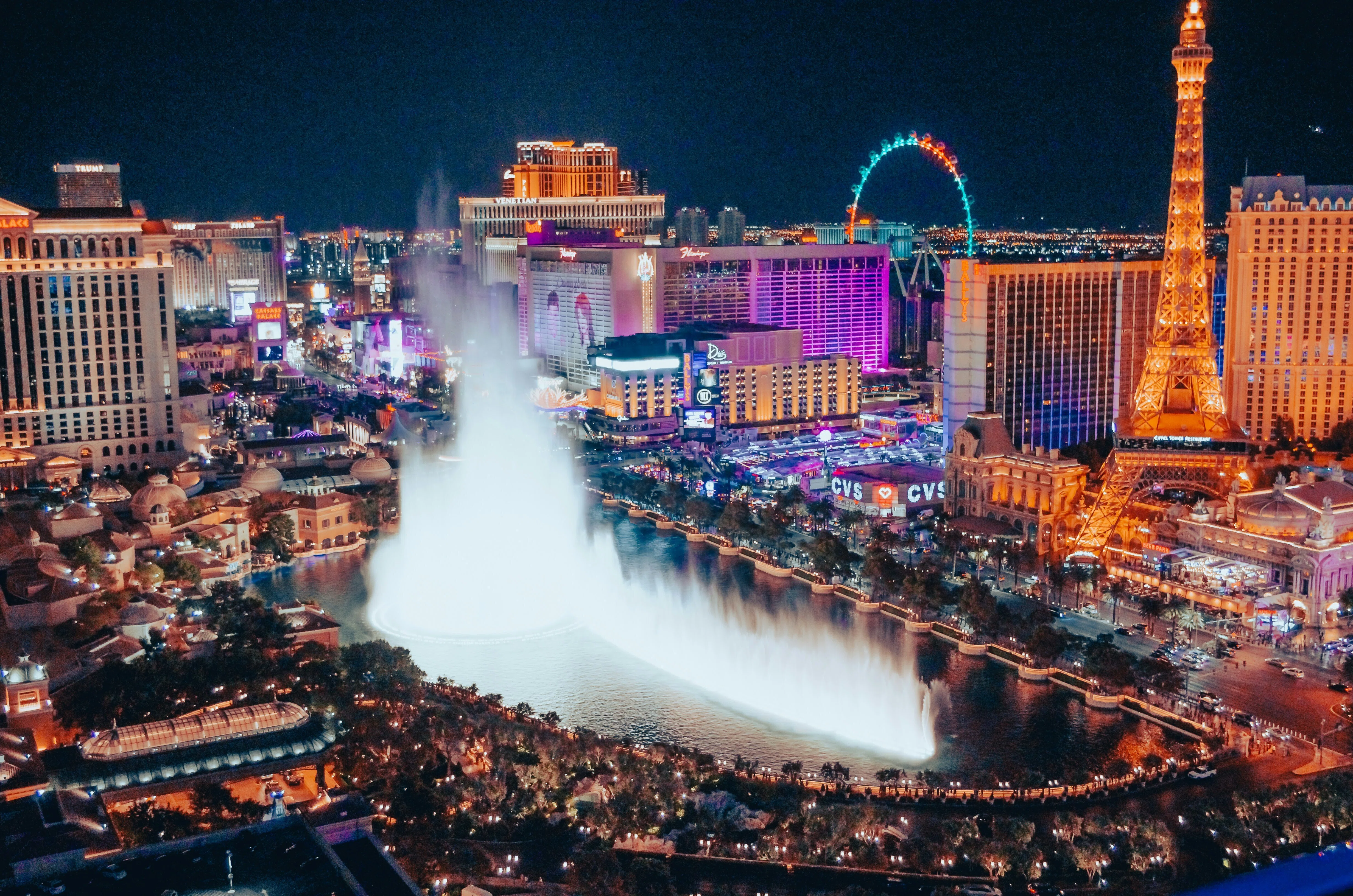 マッカラン国際空港 (LAS)によるBellagio Hotel and Casinoから 