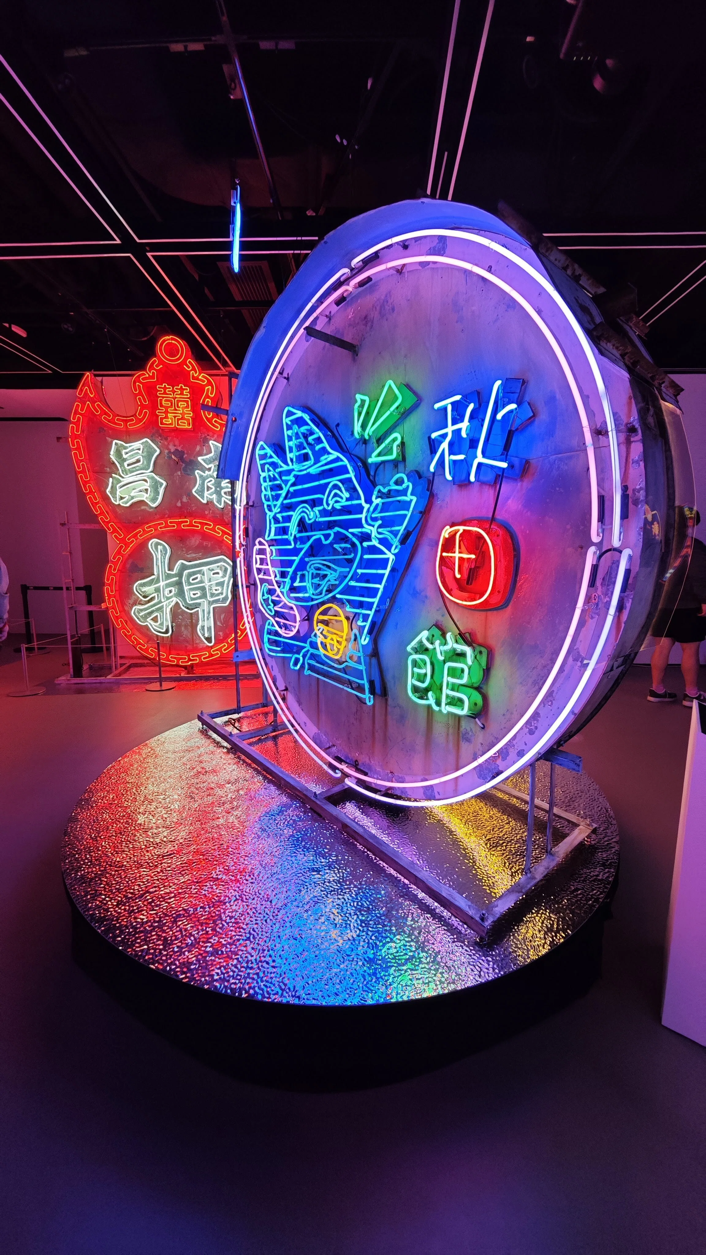 香港旅行記】202603香港弾丸一人旅_08（香港ネオン展示＠香港DX）｜RYORYO