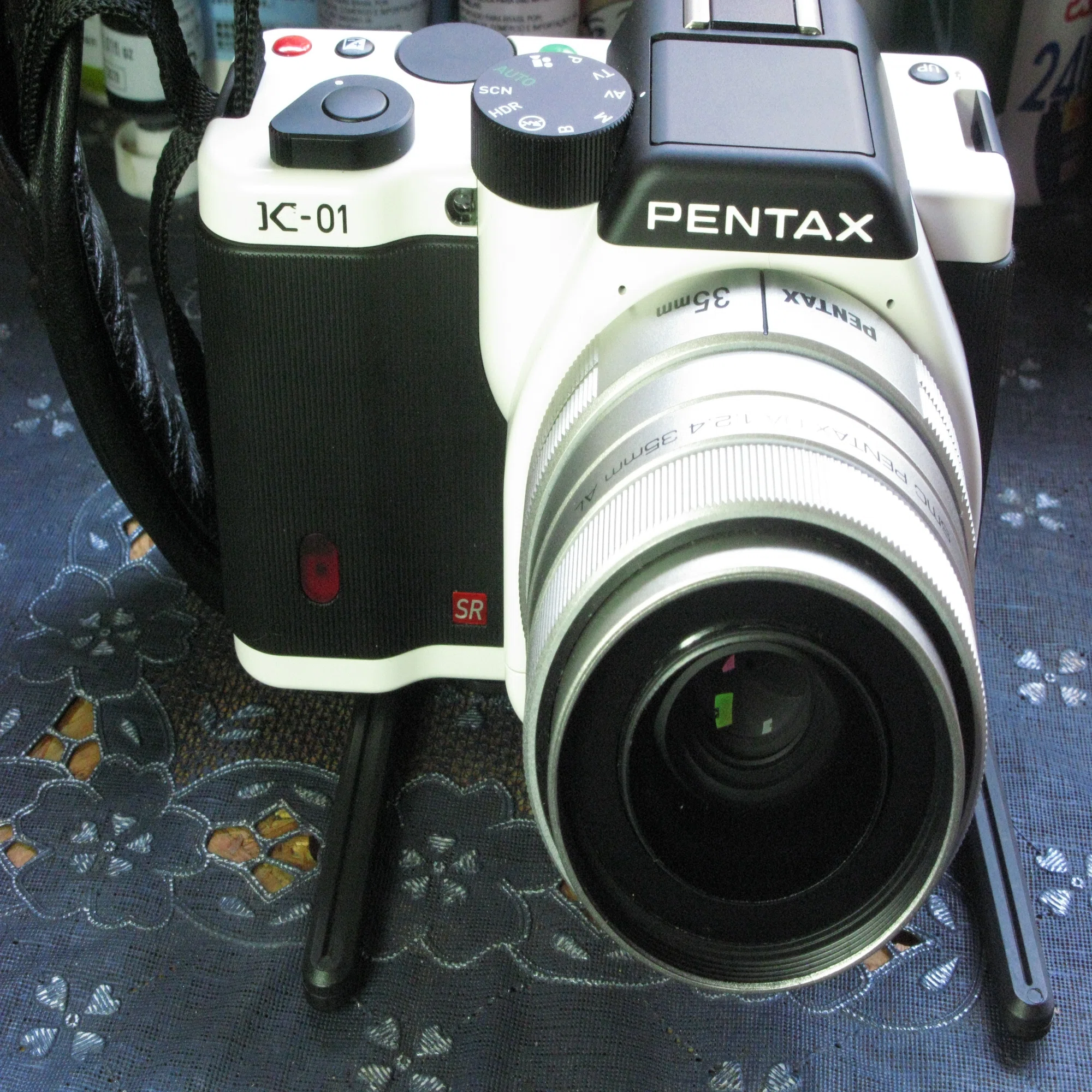 レンズ沼あれこれ：SMC PENTAX-DA 35mm F2.4AL、プラ製だってやるとき 