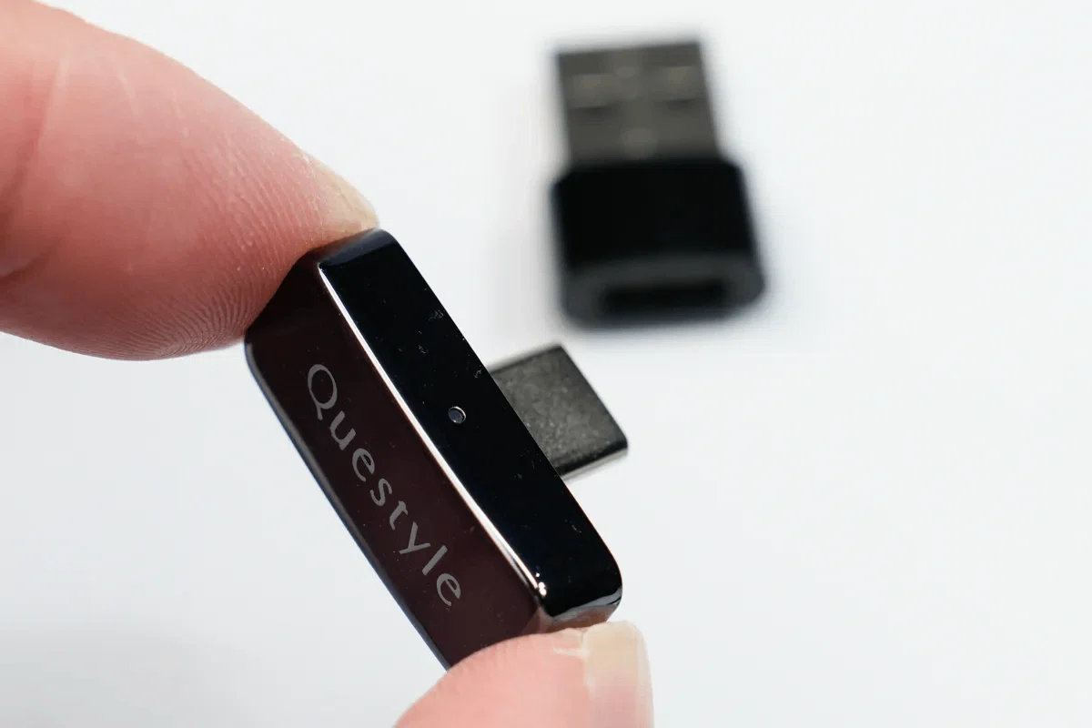 WF-1000XM6 Questyle QCC Dongle Pro付き Questyle QCC Dongle Pro