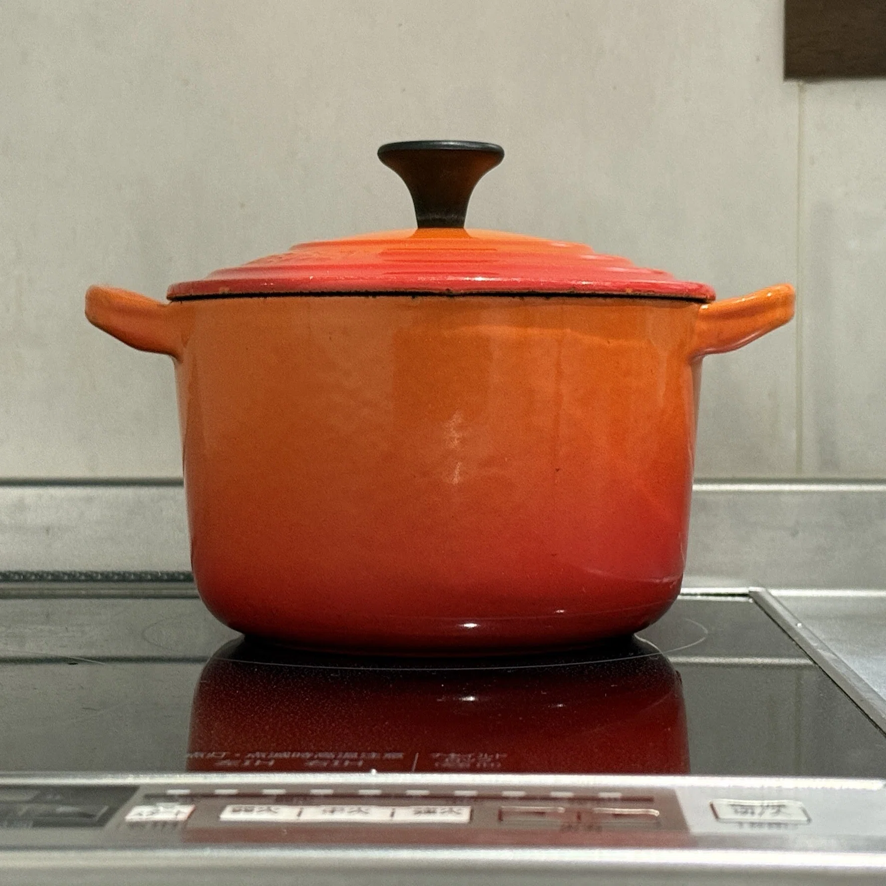 ルクルーゼ ココットロンド18cmレビュー｜一人暮らしに最適？サイズ感 