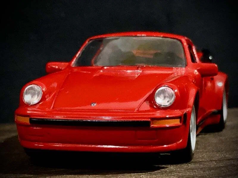 デルプラド 1/43 ポルシェ 930 ターボ｜てOのミニカー日記。
