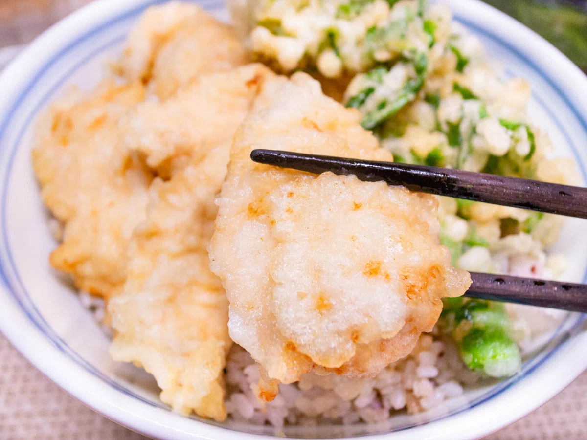 永遠の天ぷら初心者がつくる、鶏と菜の花の天丼|movinow