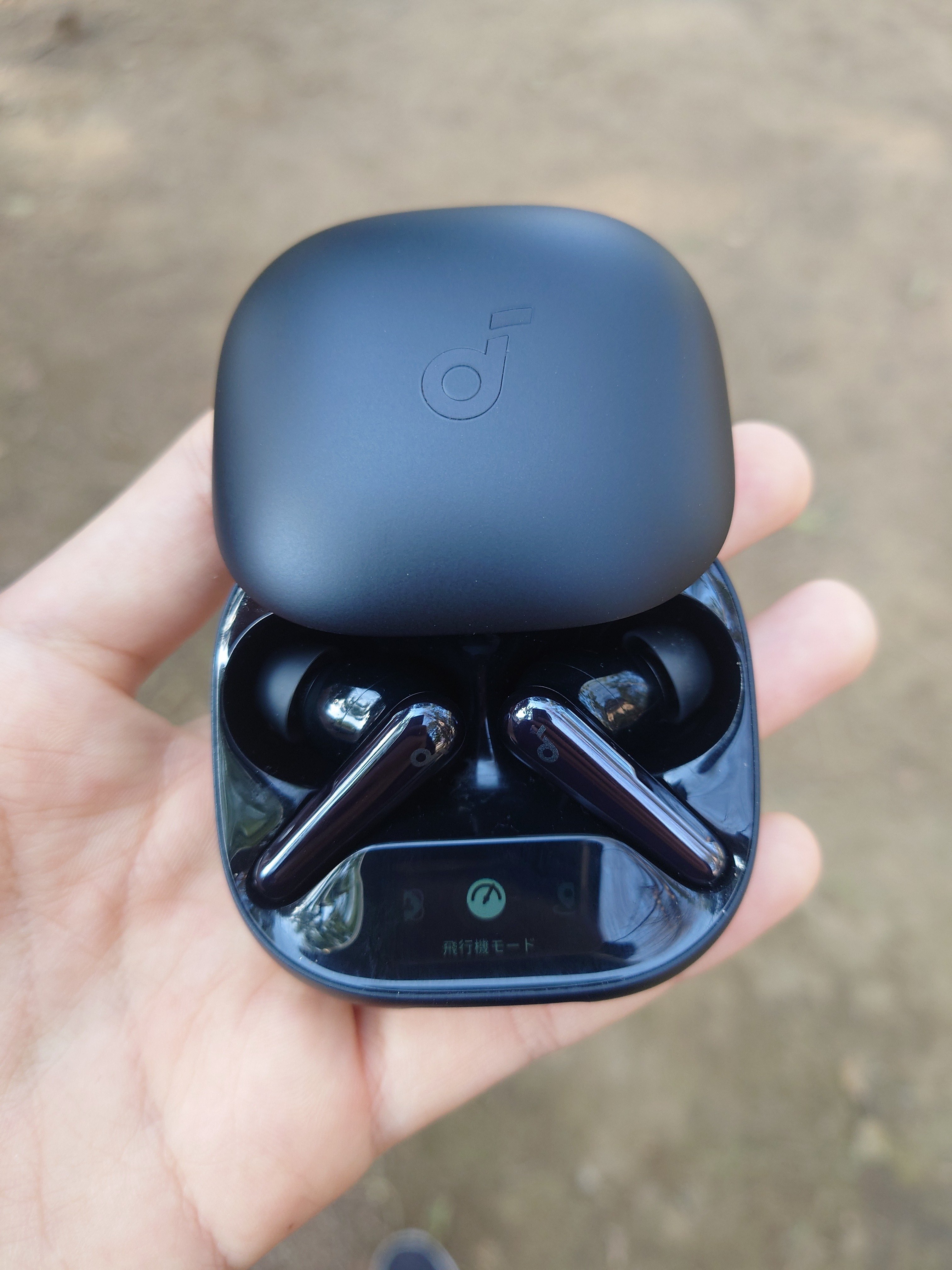 【美品】SoundCore Liberty 4 Pro バッテリー ブラック Soundcore Liberty 4 | 完全ワイヤレスイヤホンの製品情報 | Anker