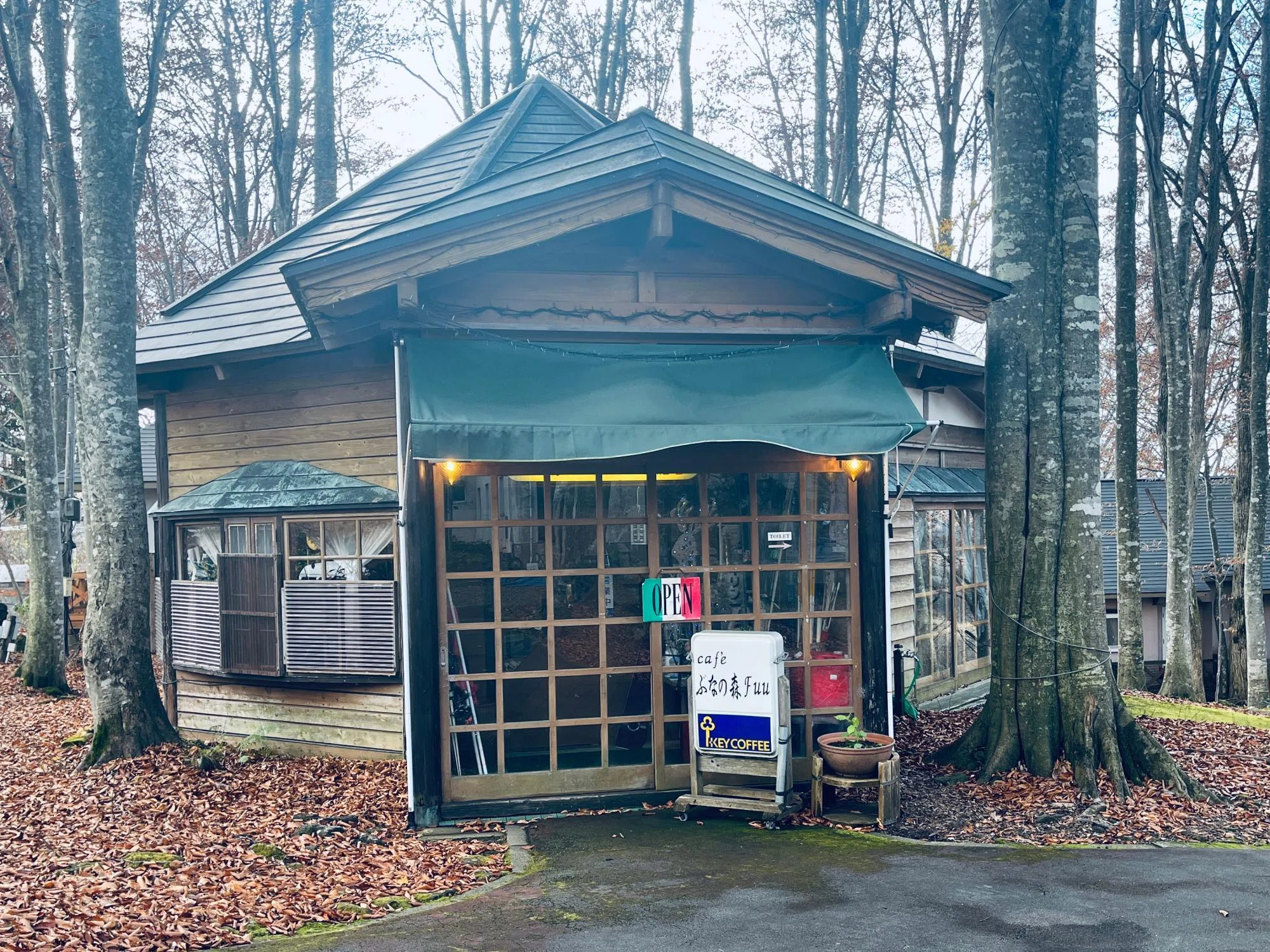 秋田県仙北市】森の中に佇む大人の隠れ家！田沢湖高原で出会ったカフェ