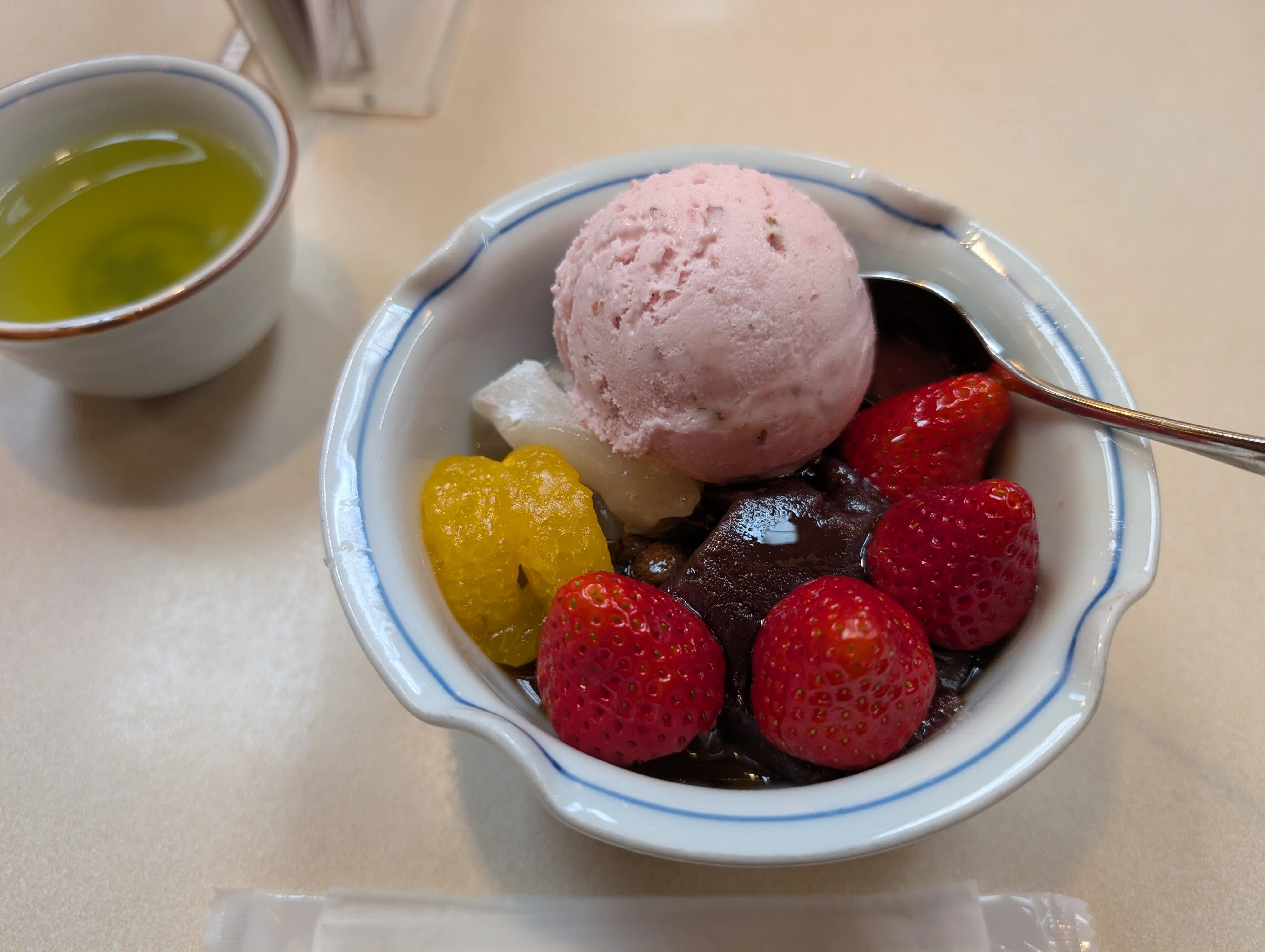 上野 みはし 桜あんみつwith苺 2026.3.21｜セグウェイ