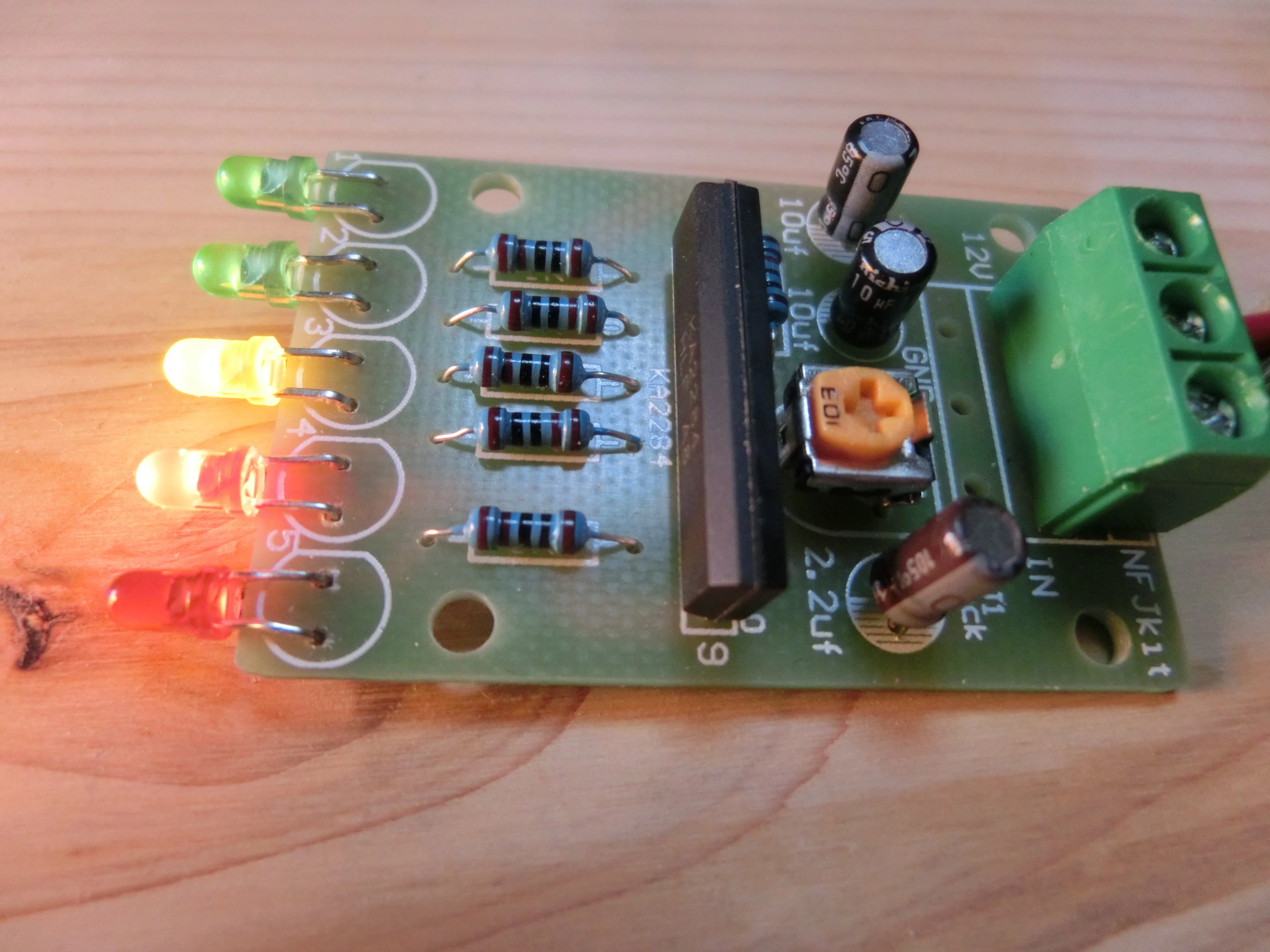 LED式VUメーターを電子工作で組み立てて動かしてみた｜ごくらく