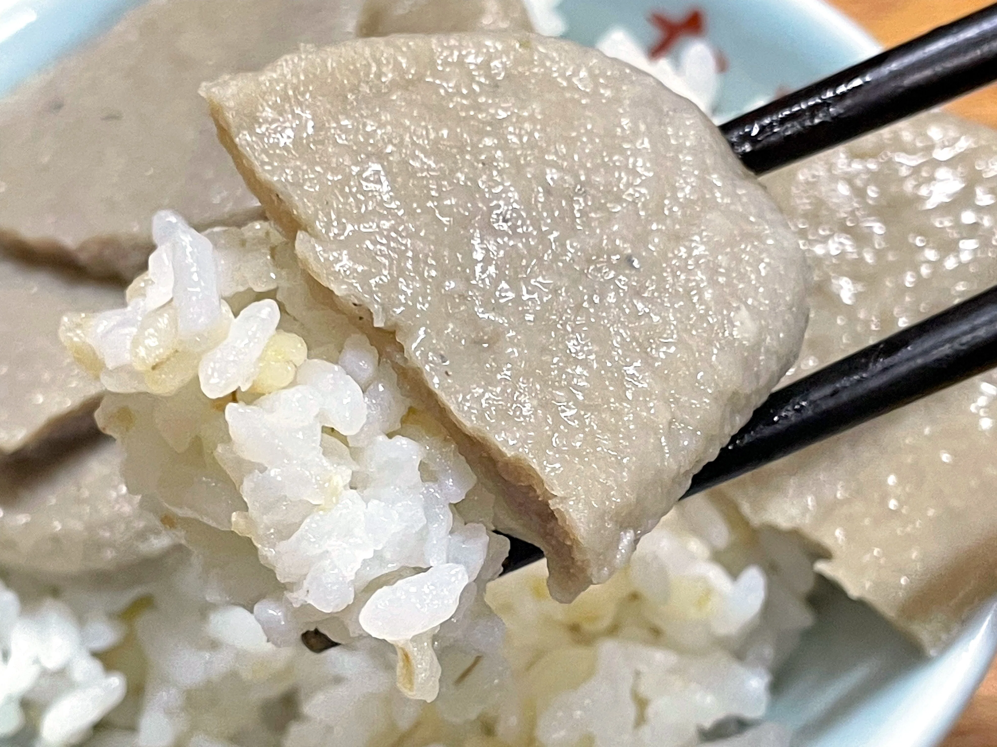 黒はんぺん丼｜小野瀬雅生