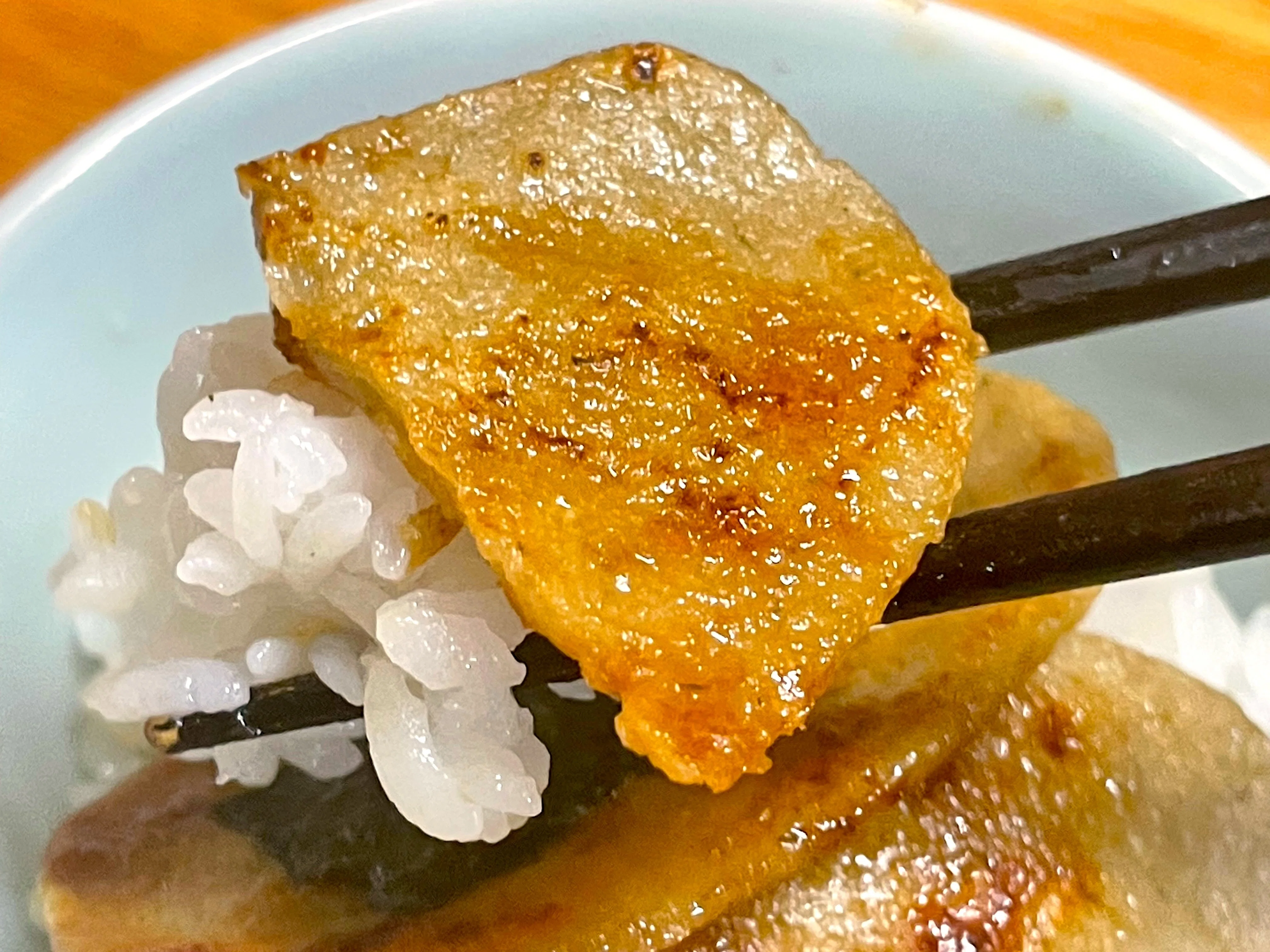 黒はんぺん丼｜小野瀬雅生