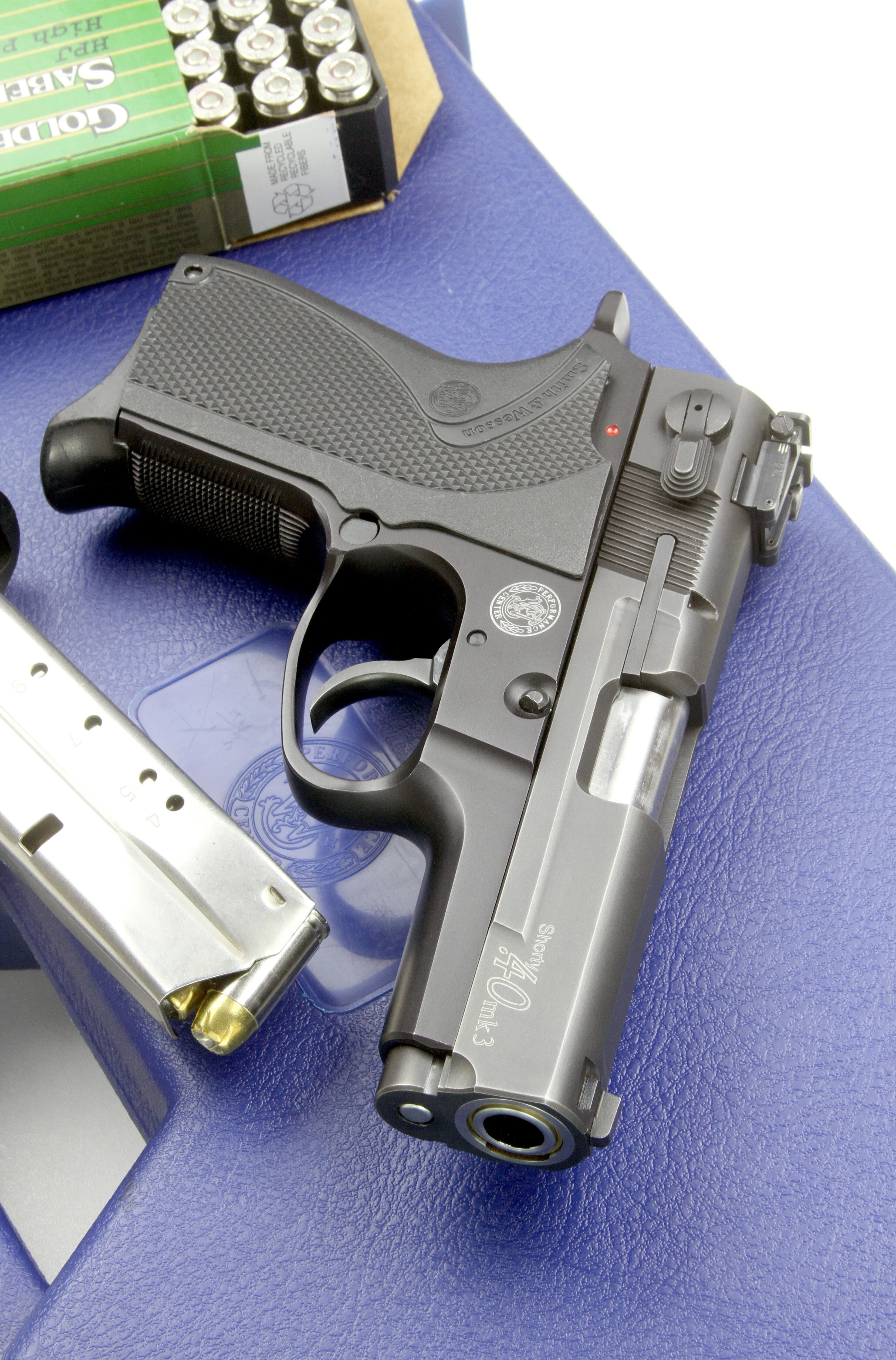 不可能」と言われた.40をコンパクトに詰めた限定銃。S&Wパフォーマンス