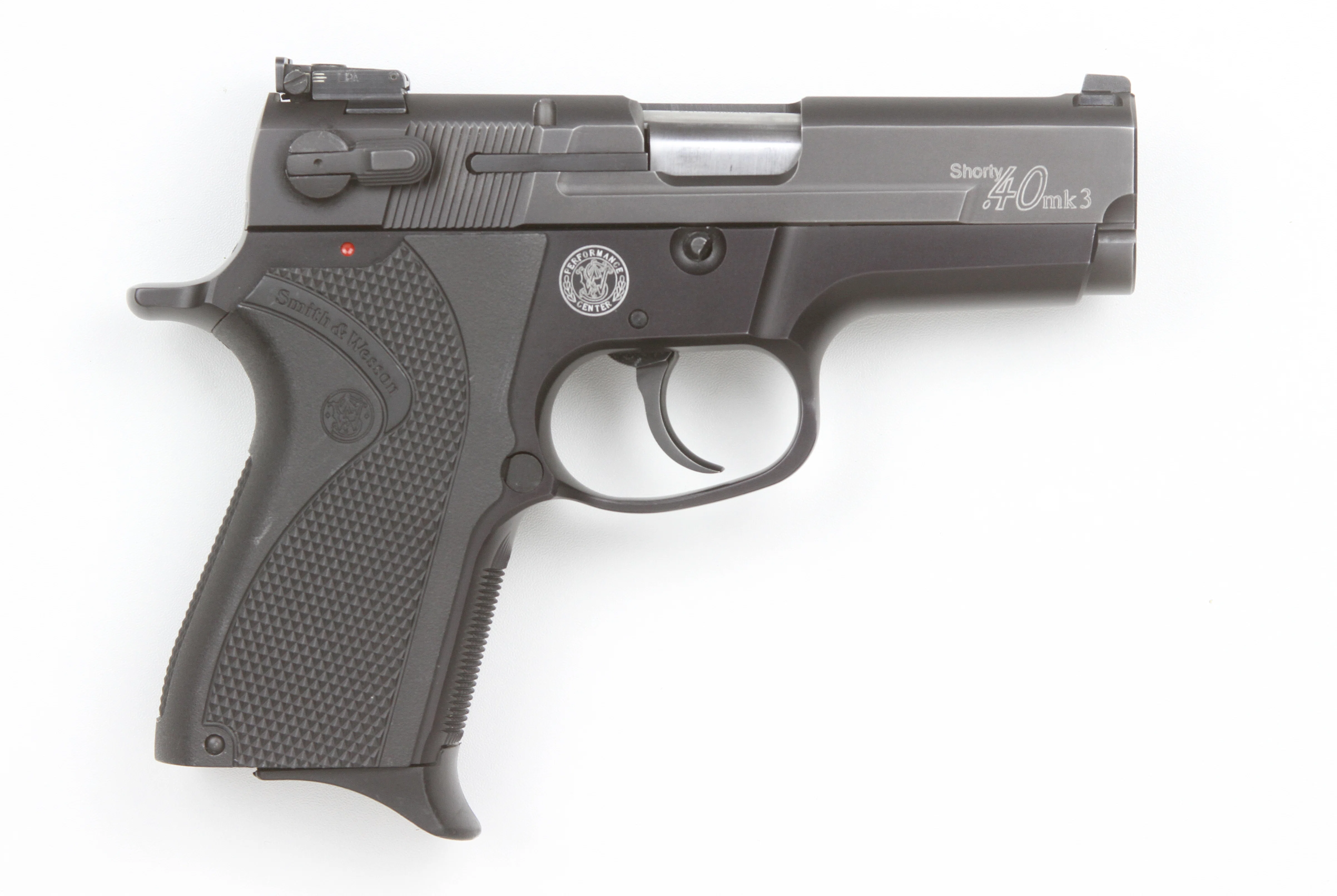 不可能」と言われた.40をコンパクトに詰めた限定銃。S&Wパフォーマンス