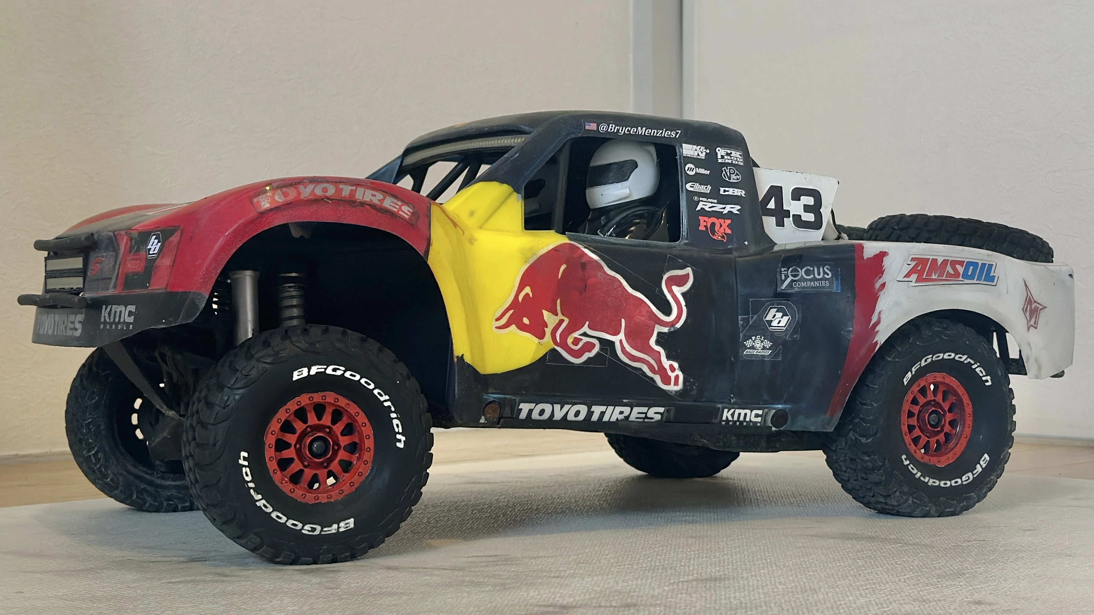 【超お得】１４個　ラジコン　ボディ　シェル　レトロ　塗装などにもどうぞ‼️ 1/8サイズの巨大ラジコンボディの再現塗装が完了しました｜SHO-Room🚙💨