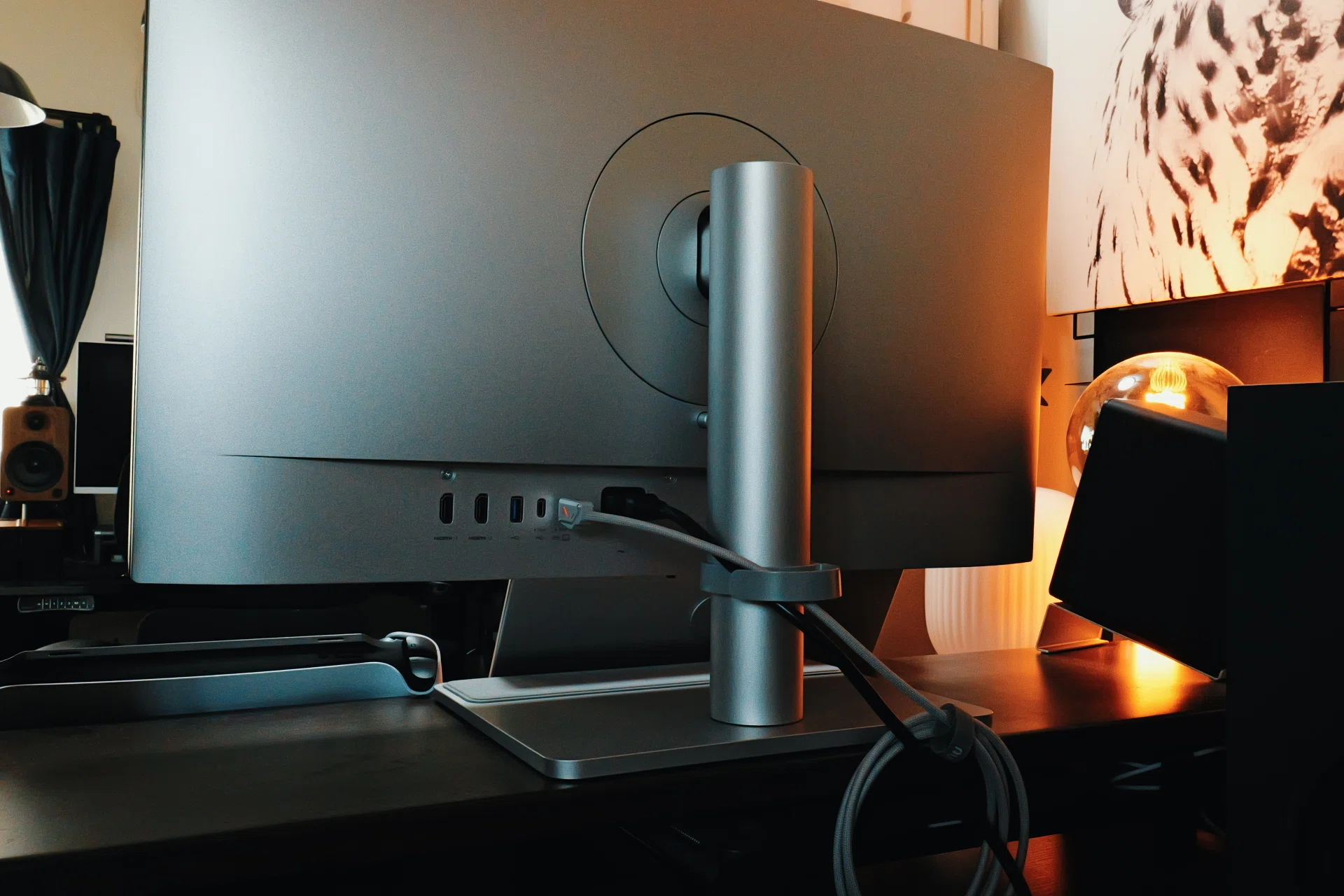MacBookユーザーのための最適解。BenQ MA270Uを導入したら、作業の
