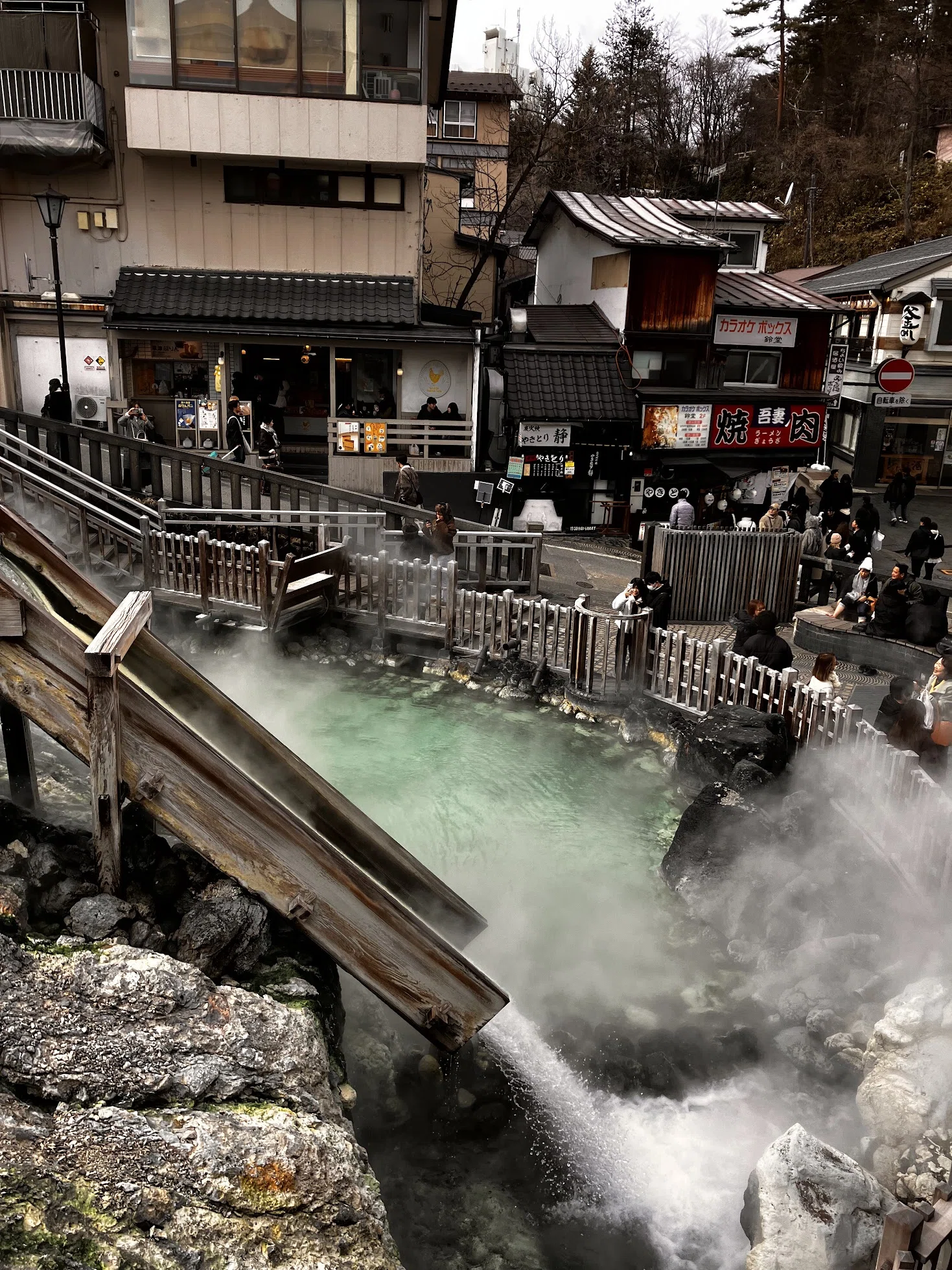 旅行記】Geminiと歩く草津温泉〜中和工場と湯畑で見た「ザラザラした
