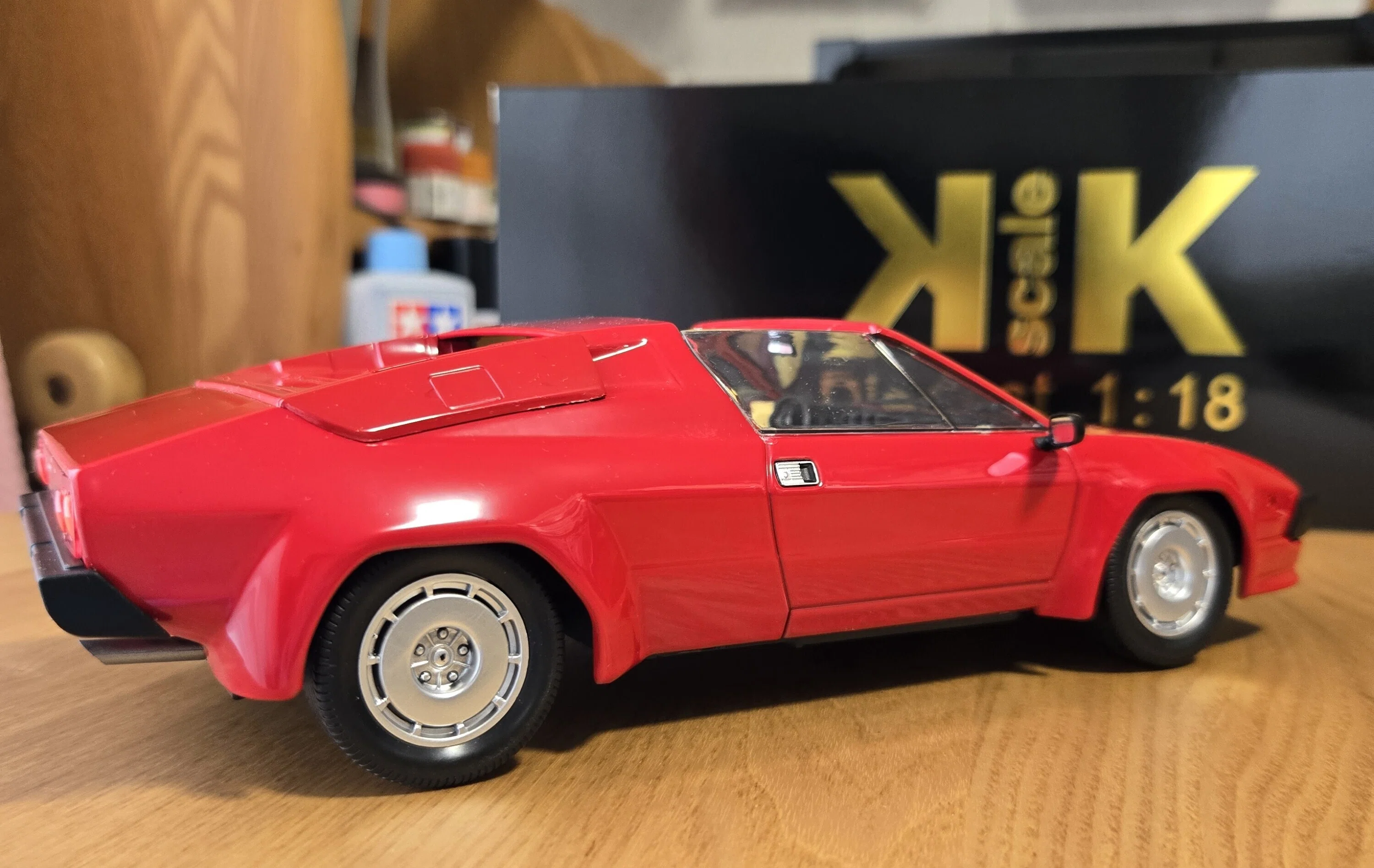 KK スケール ランボルギーニジャルパP350のミニカーを購入しました