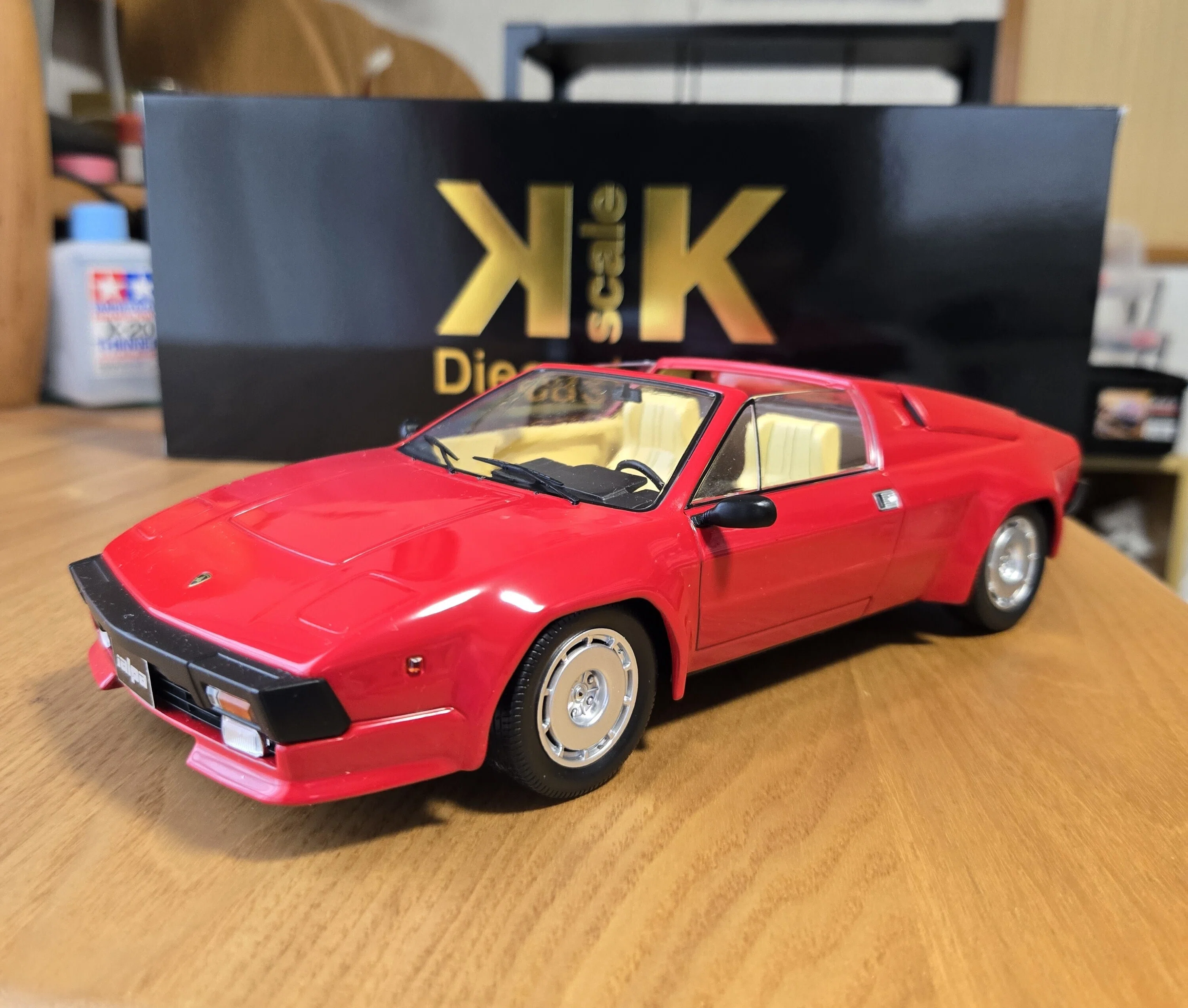KK スケール ランボルギーニジャルパP350のミニカーを購入しました