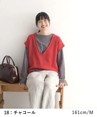 40代向けチャコールのラグランカットソー 綿100の日本製ロンT 着用イメージ