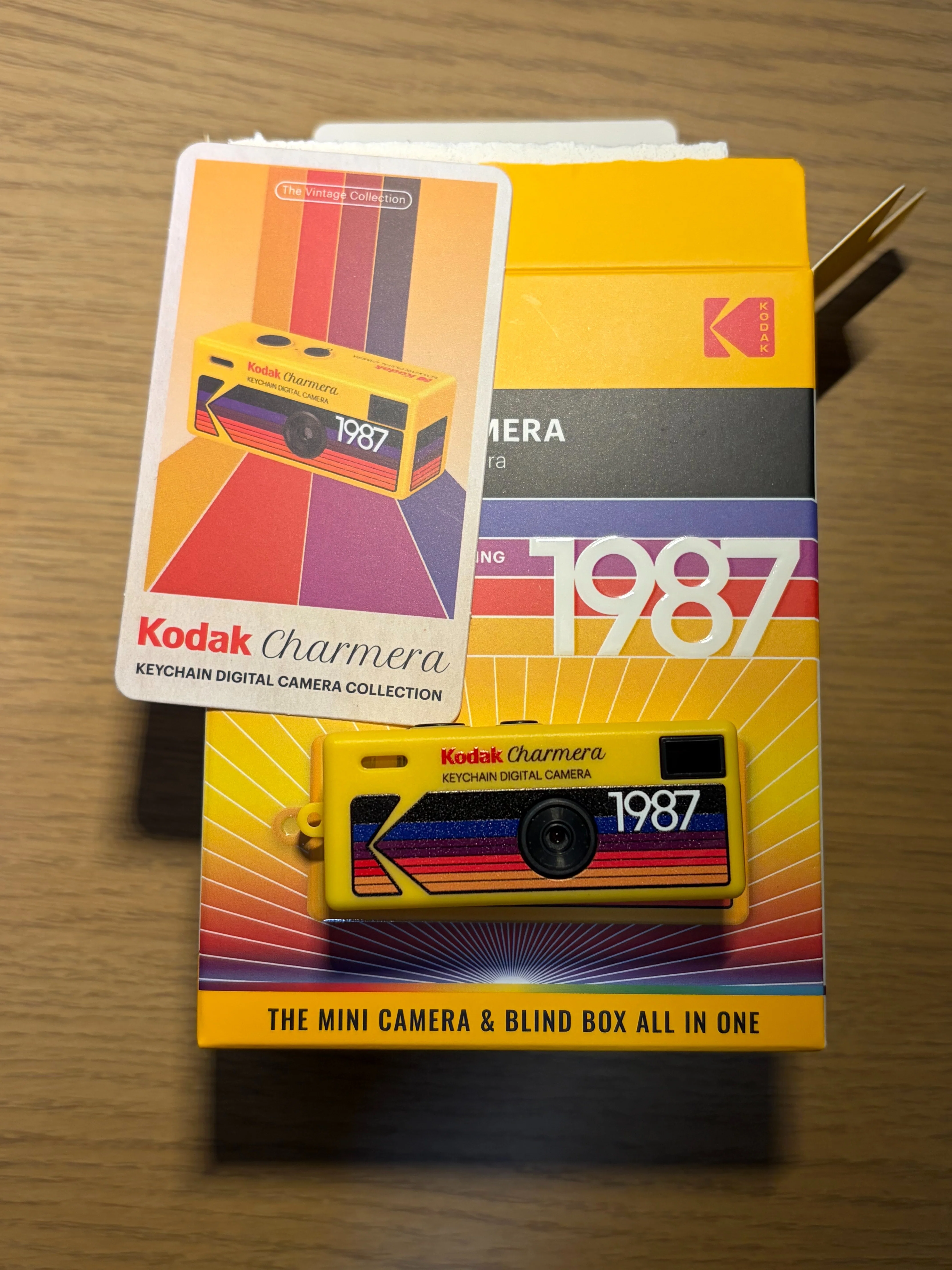 Kodak Charmera 使ってみた！語彙を絞り出してミニレトロカメラの魅力