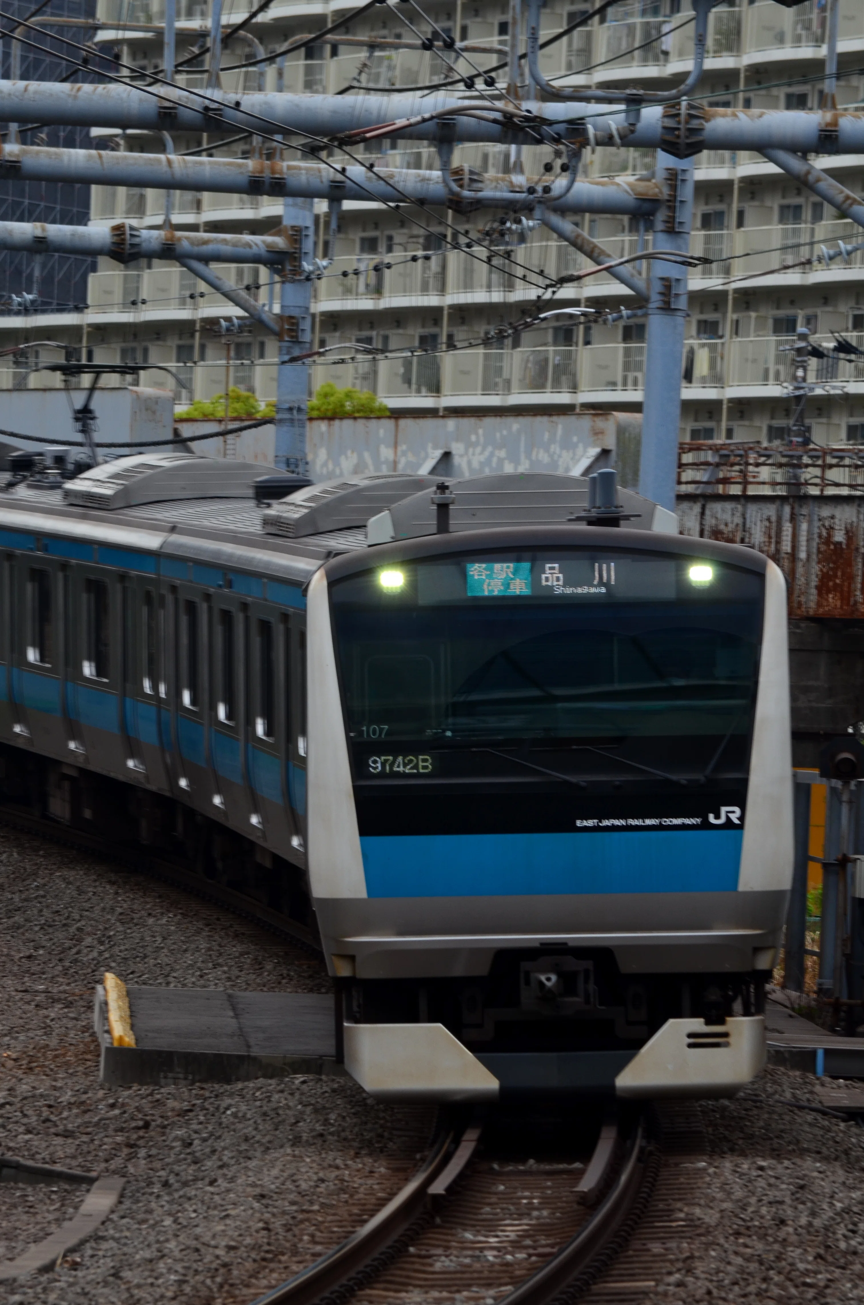 Keihin-Tohoku Line Photography Spot: Yokohama Station Platform 5