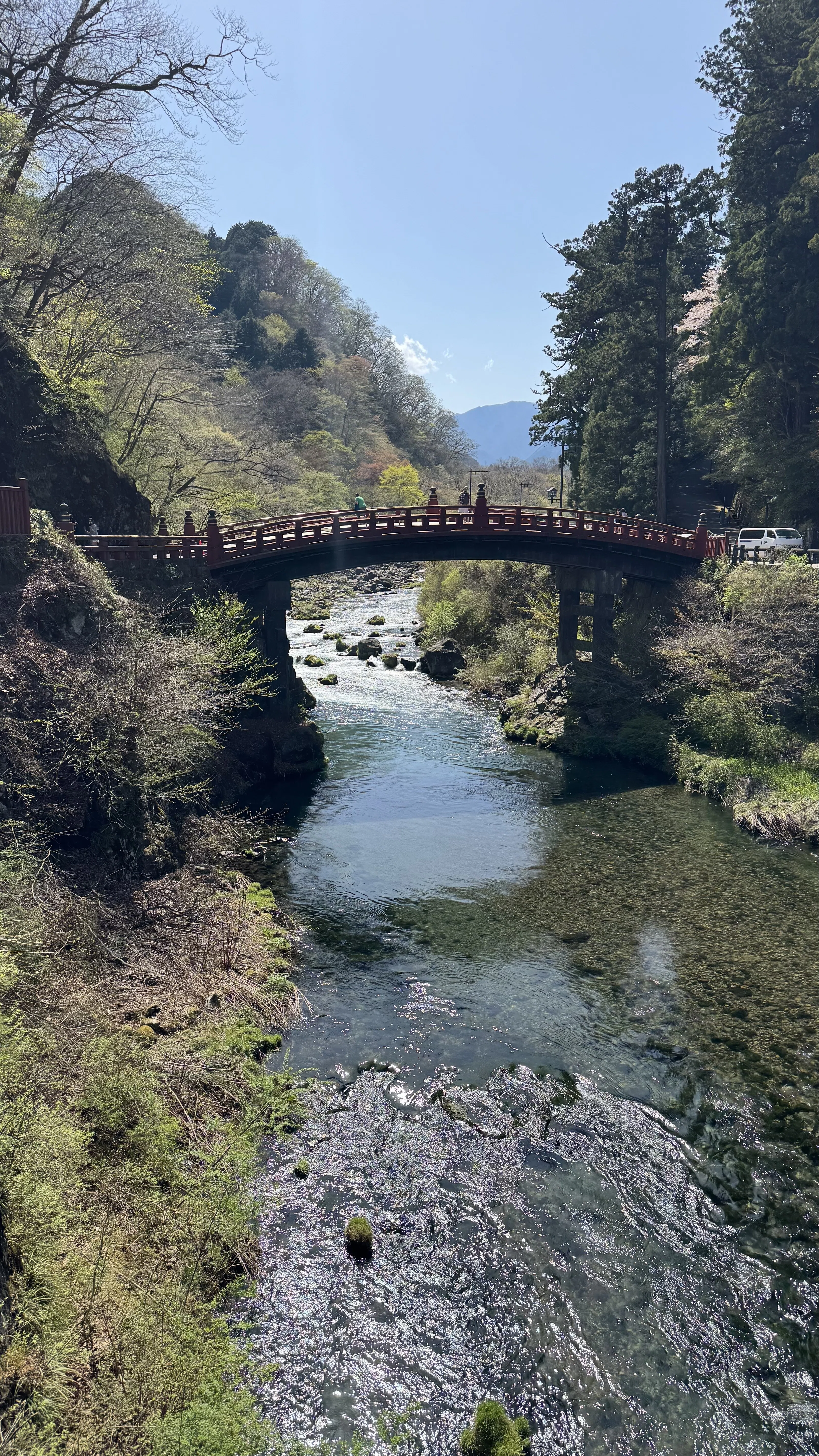 日光： 風景の地層ー神と仏の山、魚のいなかった湖｜Beyond the Itinerary