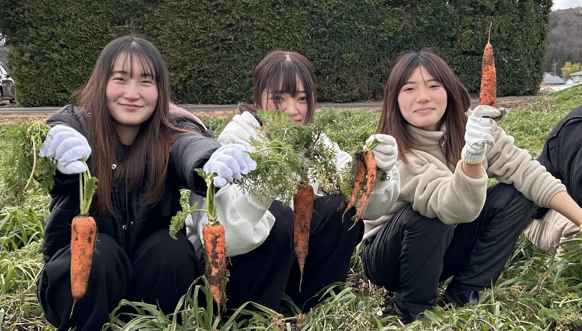 Professional-in-training, heading to the field🥕｜国際ビューティ＆フード大学校