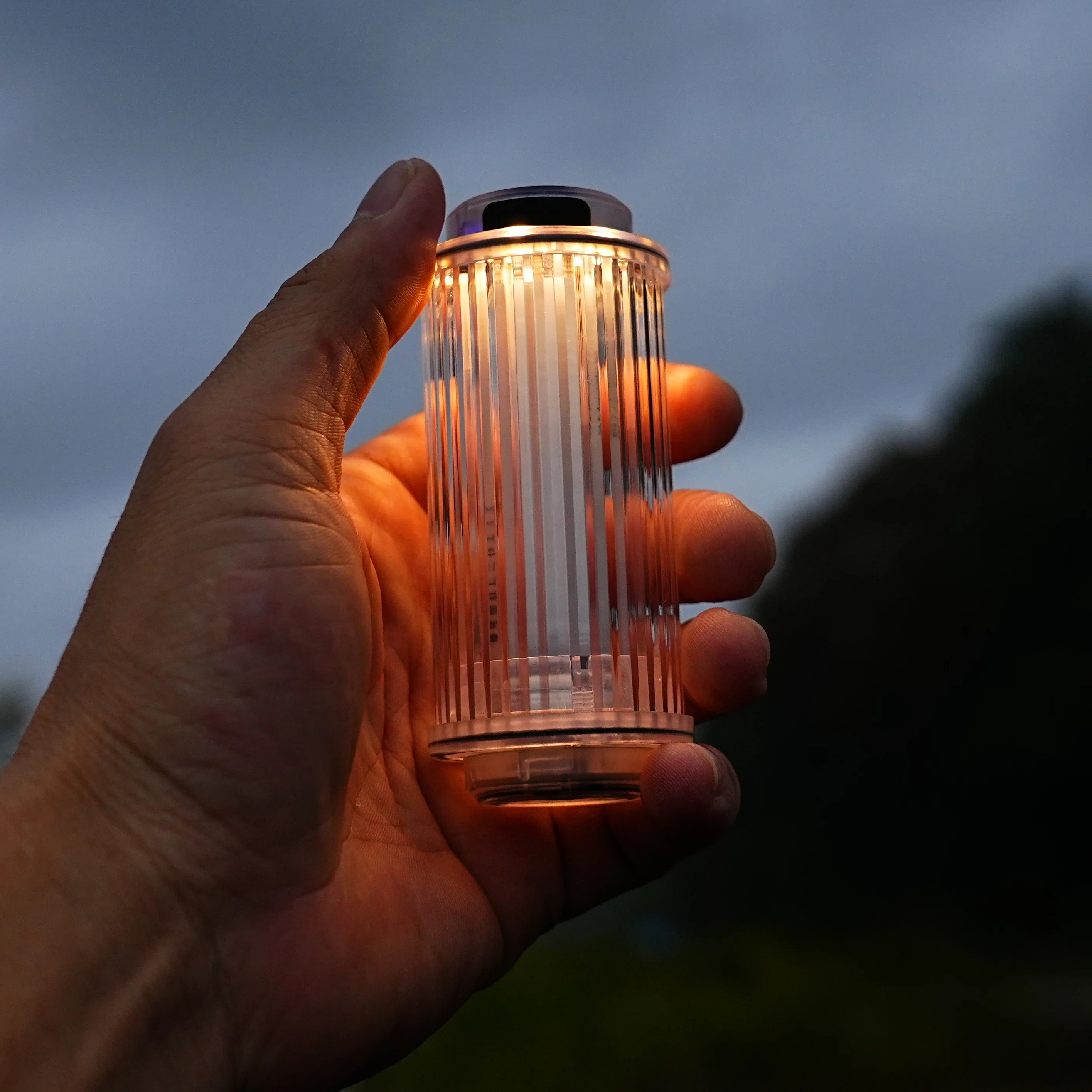 なぜ「38灯」は20万台も売れているのか。違和感から始まったLED