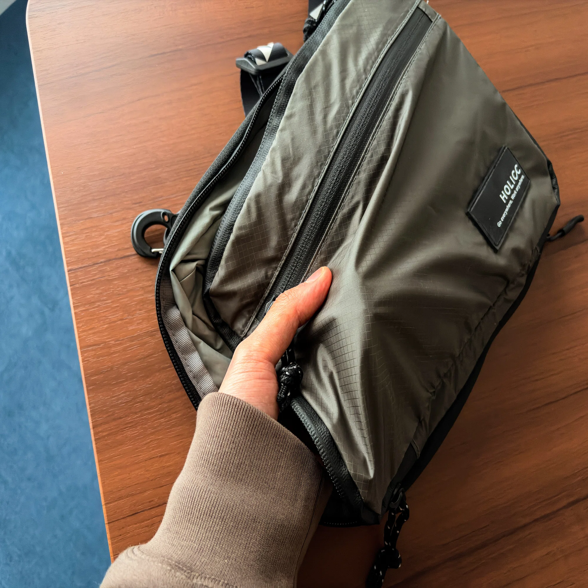 iPad miniを「身軽」に持ち運ぶ。僕がたどり着いた2つのバッグ｜NAKANO