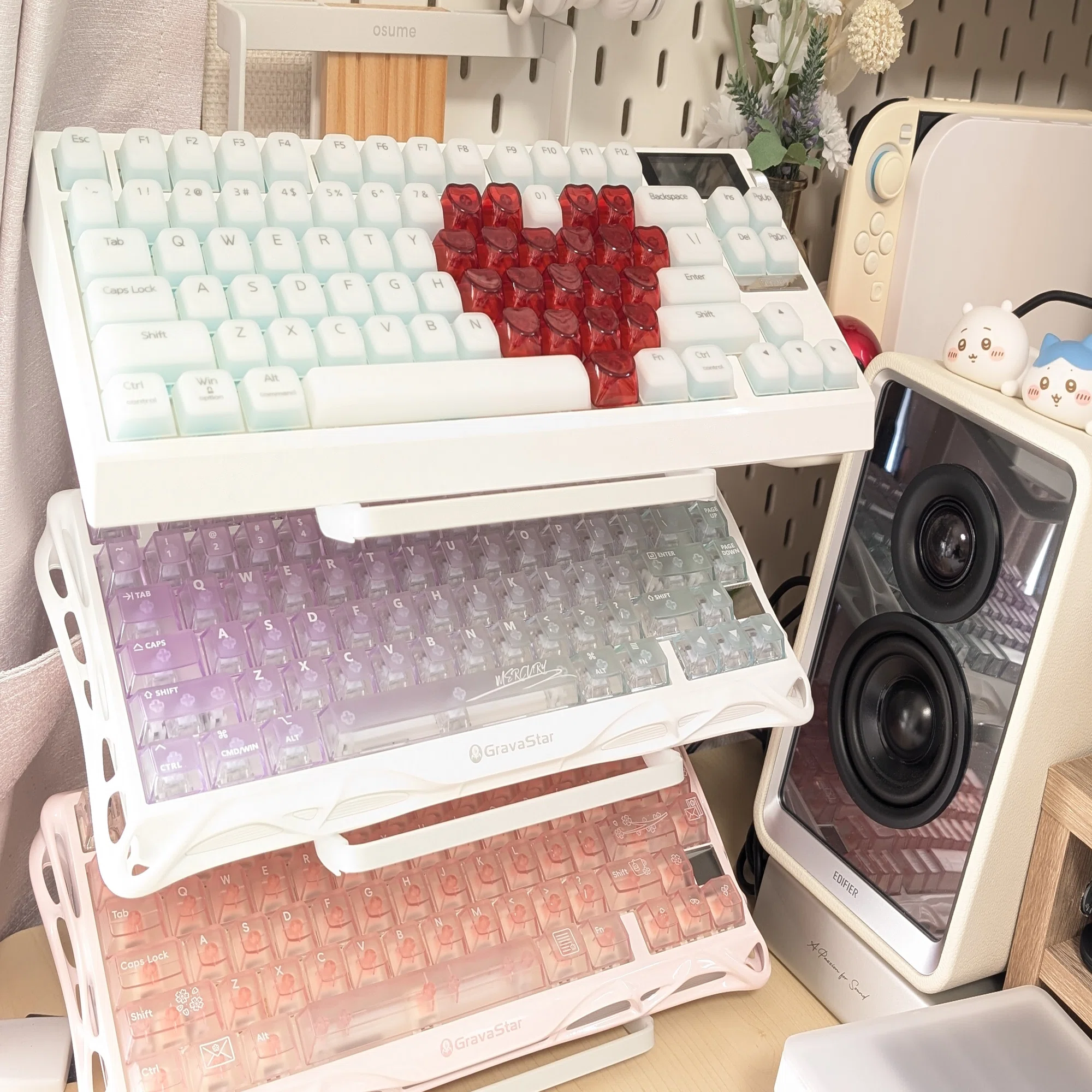 デスクが一気に整う｜osumeのキーボードシェルフが想像以上だった 