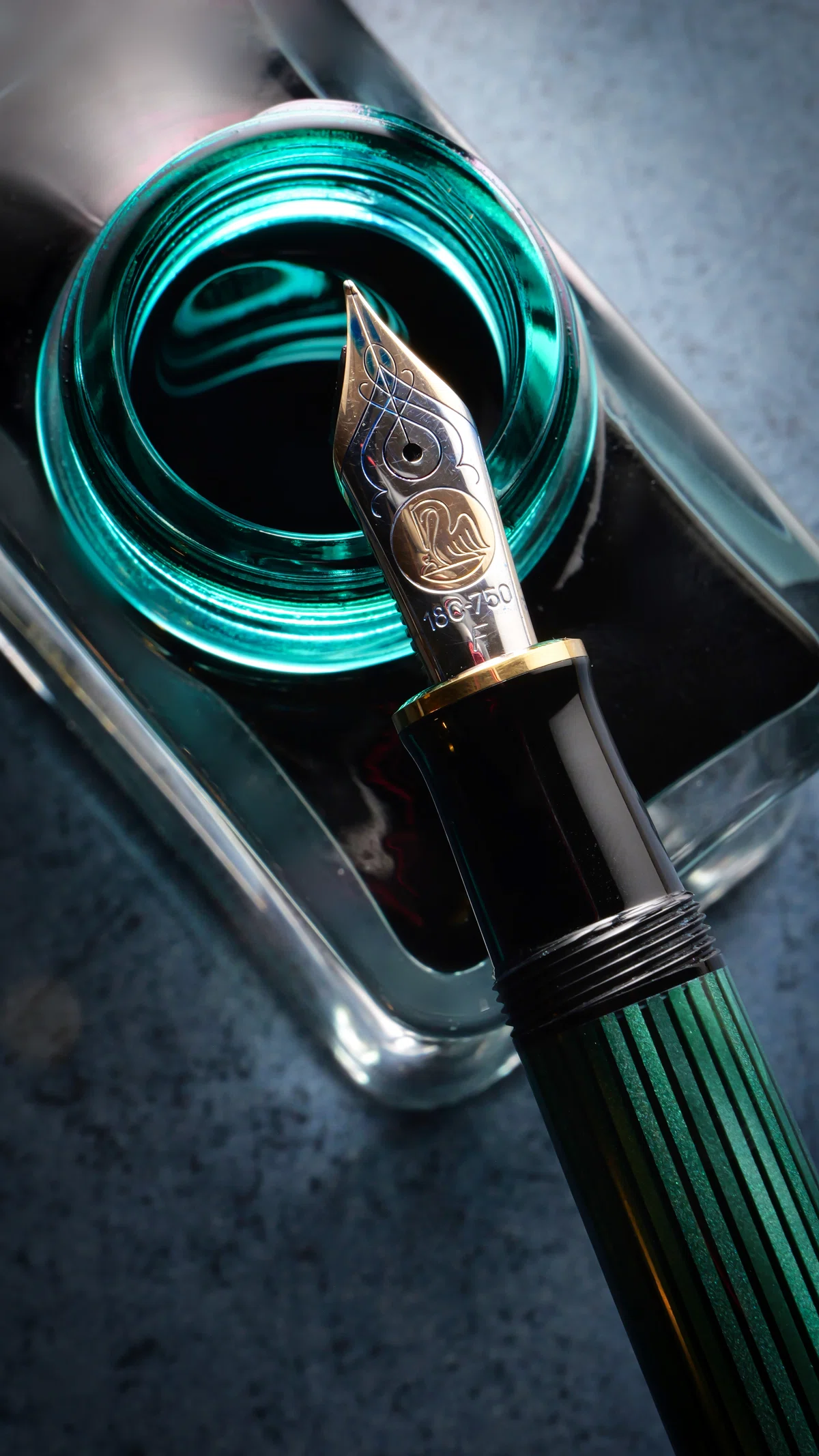 Pelikan Edelstein Jade(万年筆インク ペリカン・エーデルシュタイン)