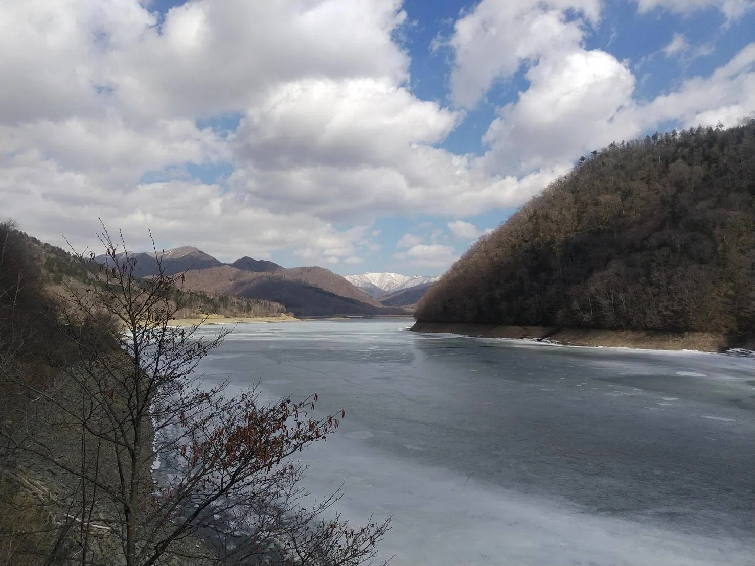 漫画【岩石旅行】アポイ岳ジオパークの幌満かんらん岩体を行く。｜石