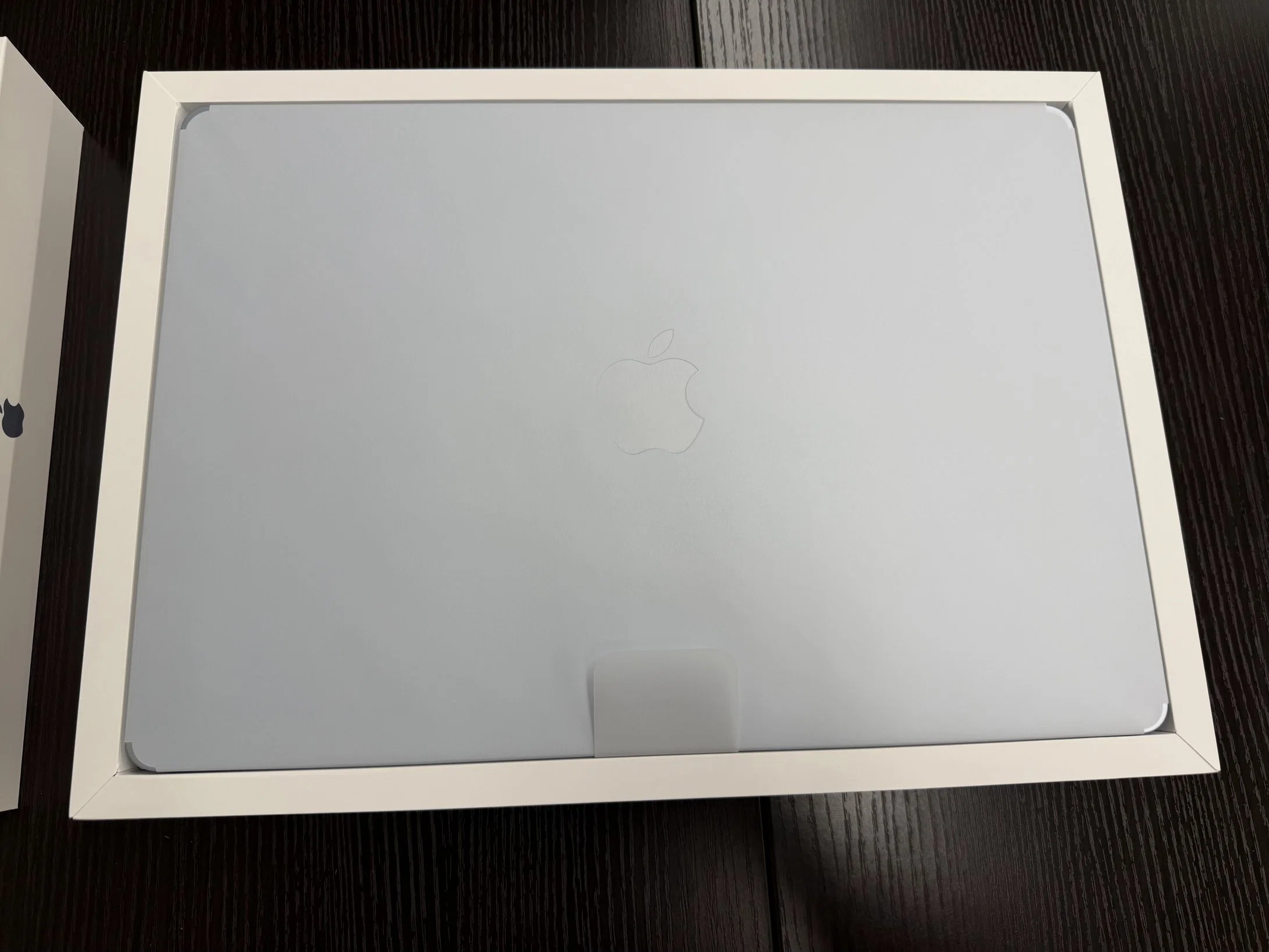 Macbook Air 15インチ M5がきた｜Hirokazu Nishi