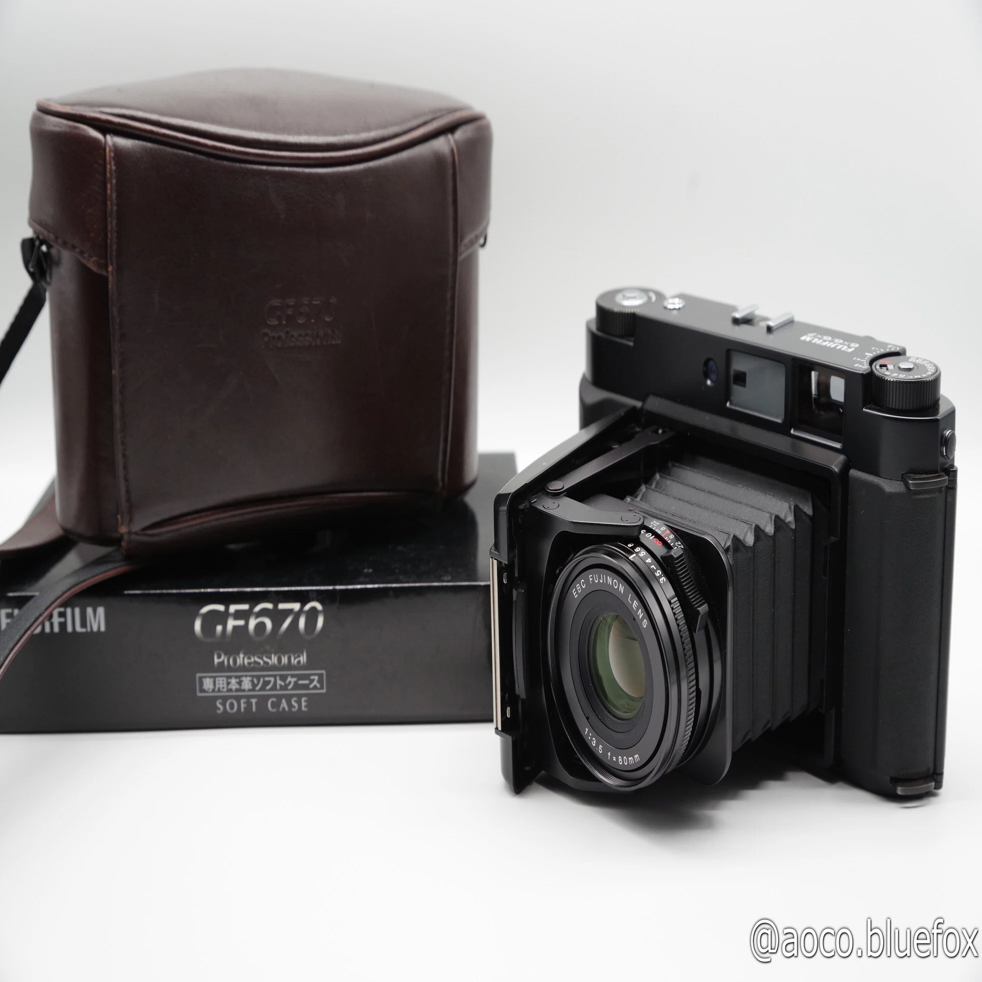 フィルムカメラに思いを馳せて その11: Fujifilm GF670 Professional 