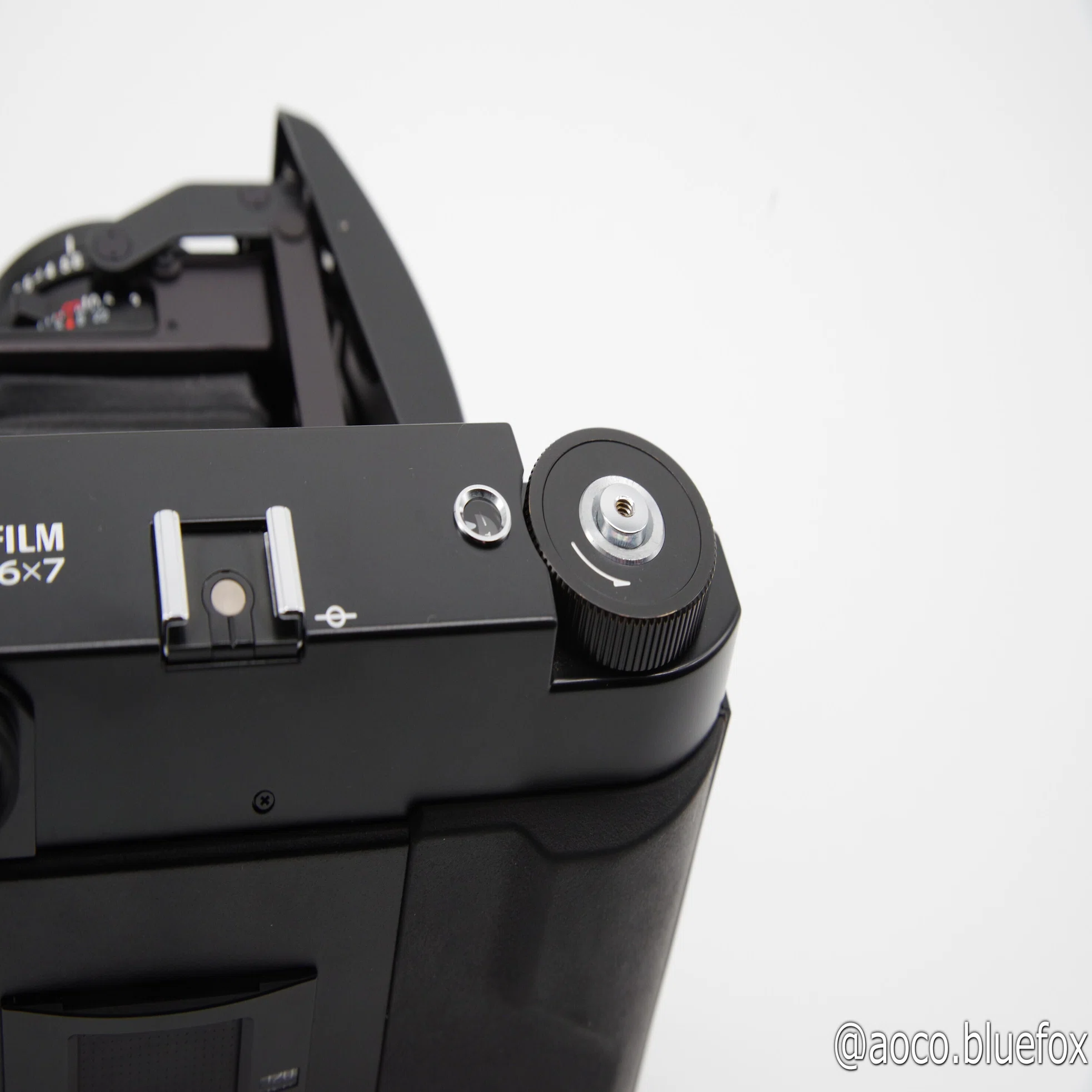 フィルムカメラに思いを馳せて その11: Fujifilm GF670 Professional 