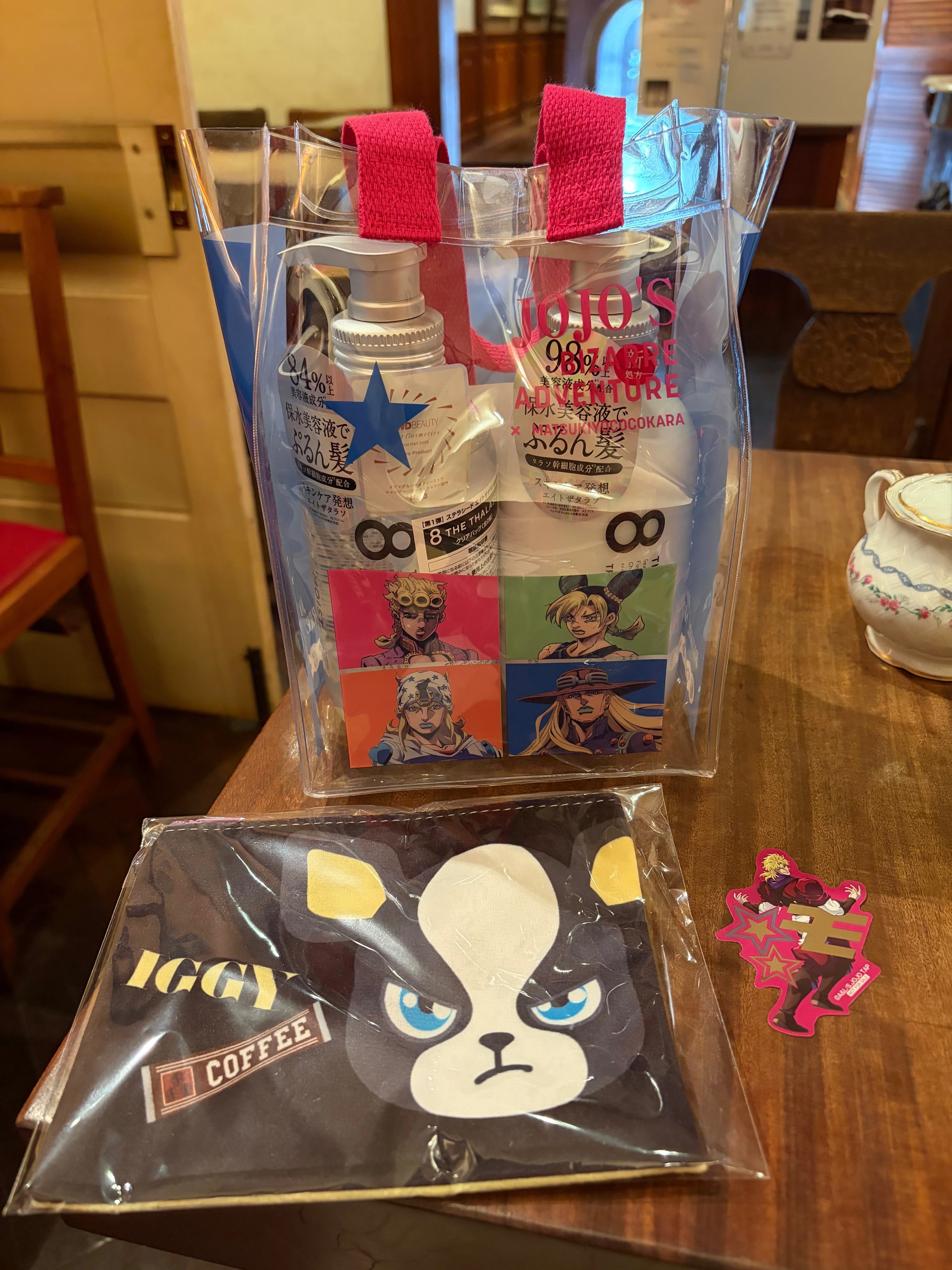 ジョジョ マツキヨココカラ 当選品 チャーム付ハンドミラー&バニティ