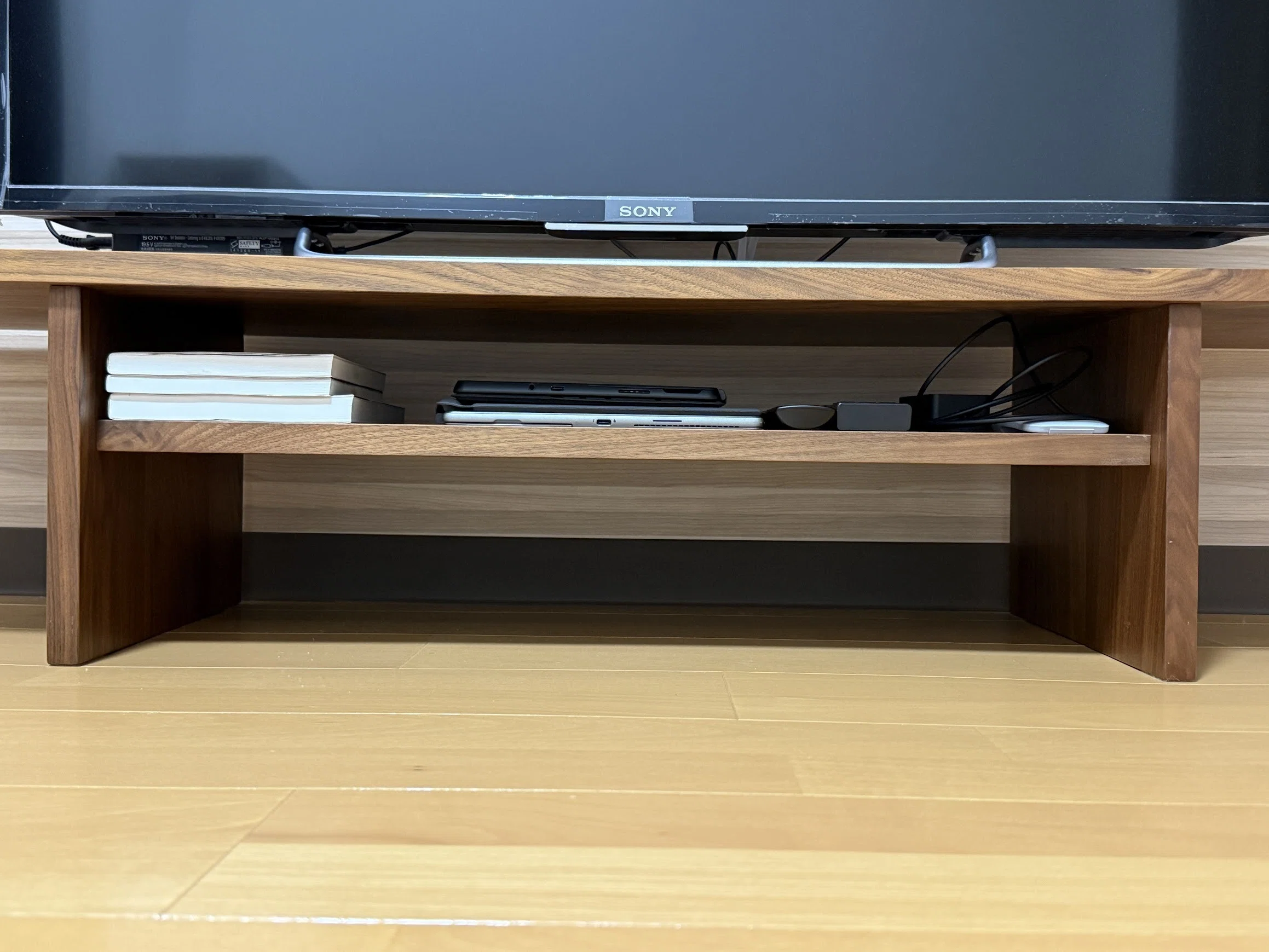 大川家具　コの字　Konoji テレビボード　無垢材　ウォールナット　テレビ台 Konoji テレビボード 120 レビュー｜大川家具の無垢材テレビ台を