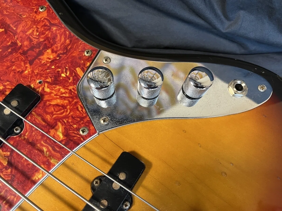 気分はジャコパスか秋山澪か？フェンダージャパン JAZZ BASS JB62｜鋪