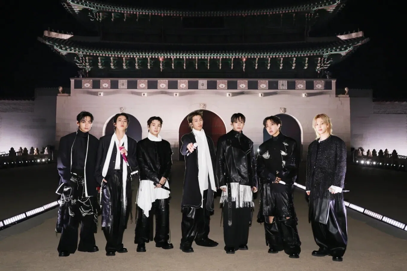 BTS ARIRANG 光化門カムバックライブ号外新聞 4種✕5部 20枚 これからBTSを見る人にも！光化門カムバック公演メモ『BTS THE