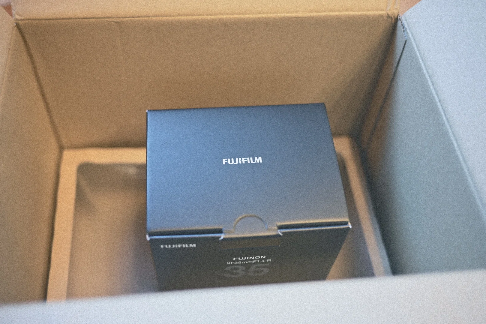 XF35mm F1.4 R、また買ってしまった。10年越しの再会。｜TAKU